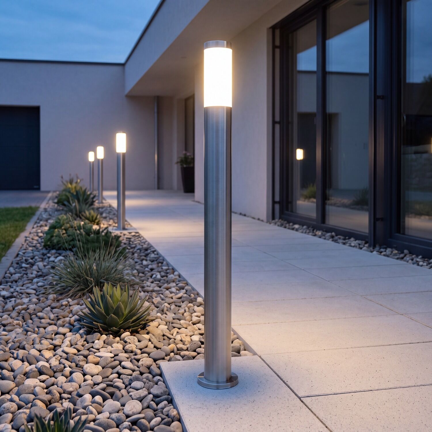 Borne d'éclairage en acier inoxydable 110 cm IP44 résistant aux intempéries
