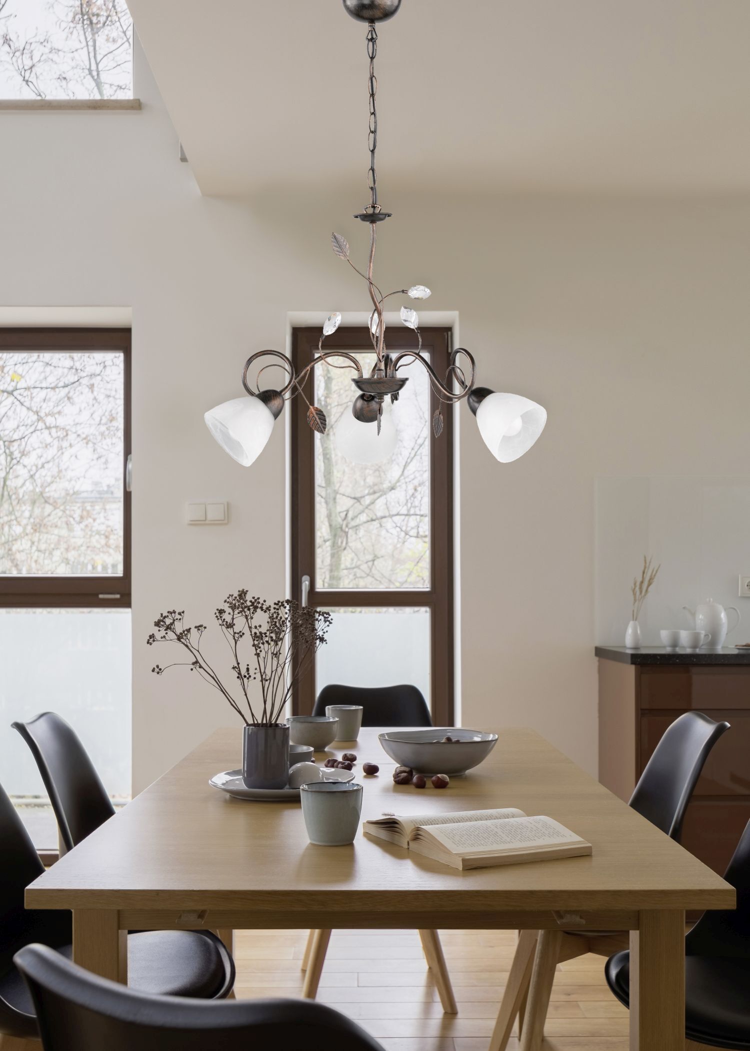 Speisesaal, Esstisch, Tisch, Tischplatte, Kronleuchter