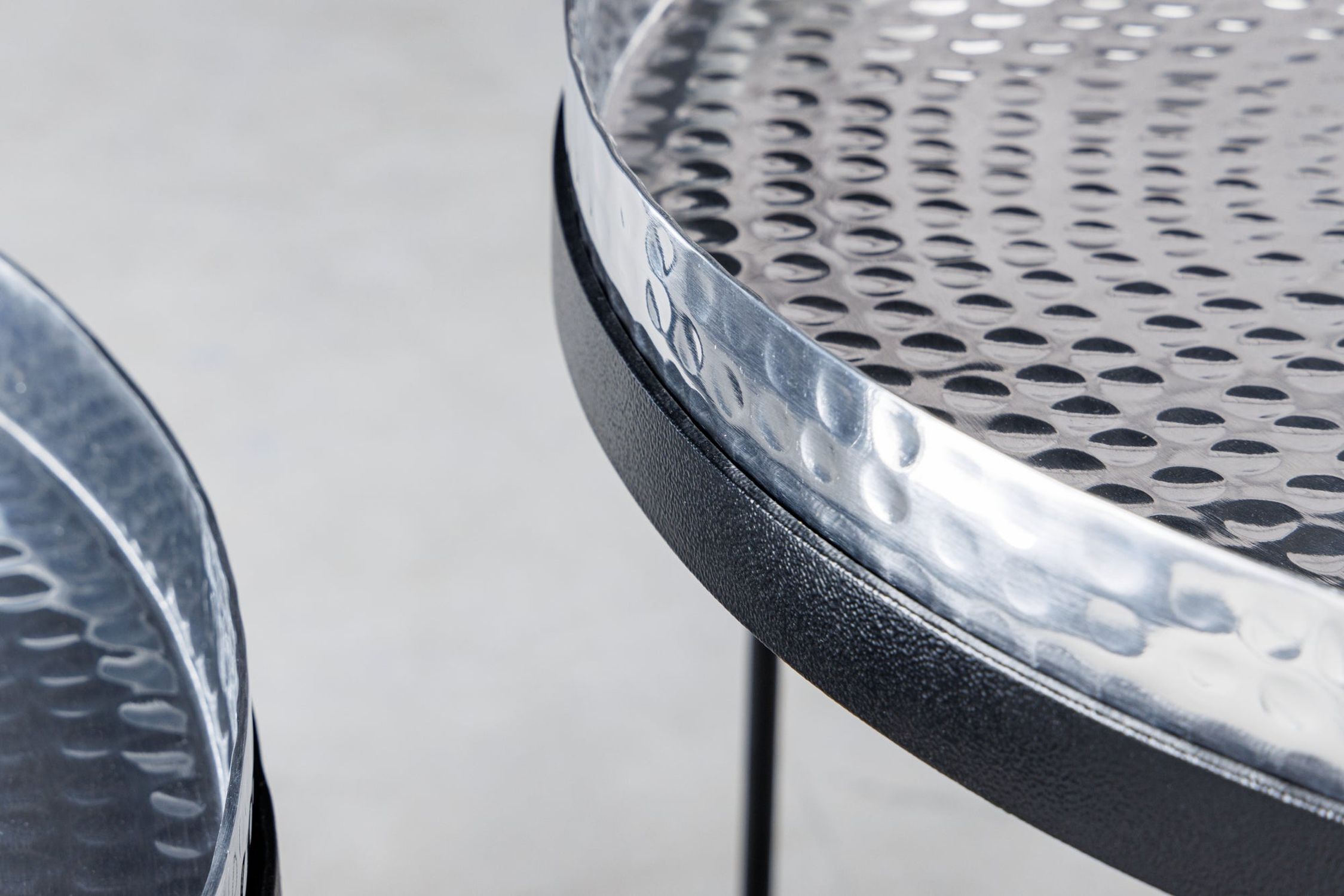 Table basse set de 2 avec plateau en argent noir fait main Moebel, Tabelle, Tischplatte, Aluminium