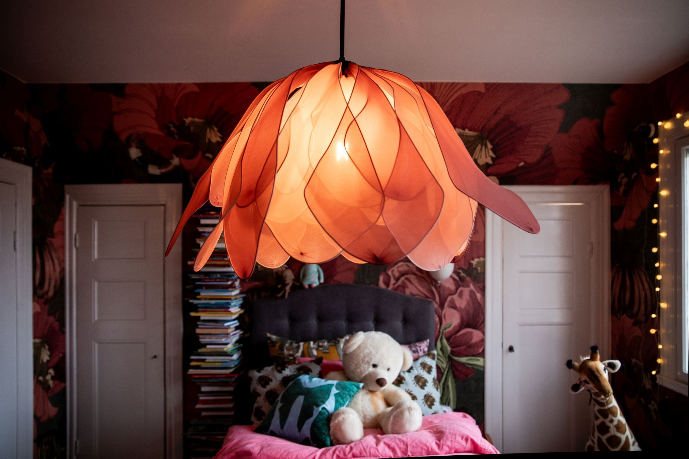 Suspension Tissu 80 cm de large H : max. 120 cm flexible Rose Lampe, Dekoration für Zuhause, Innenarchitektur, Kissen, Person