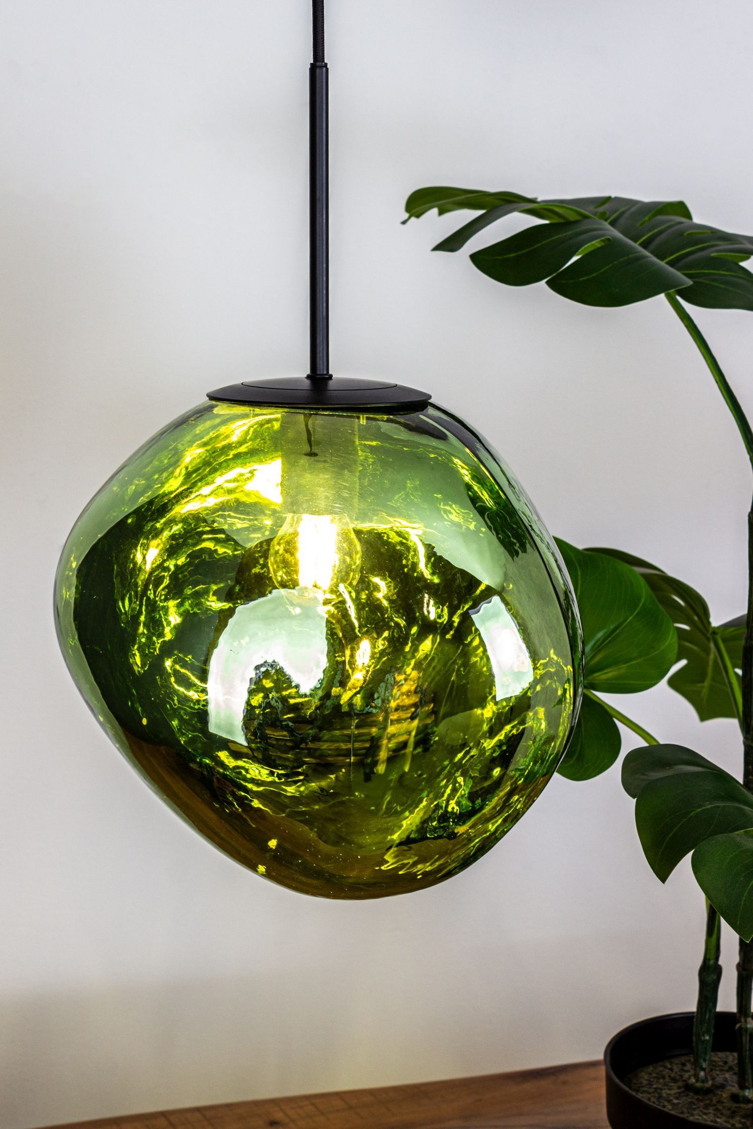 Suspension ronde Abat-jour en verre vert Ø28 cm stylé