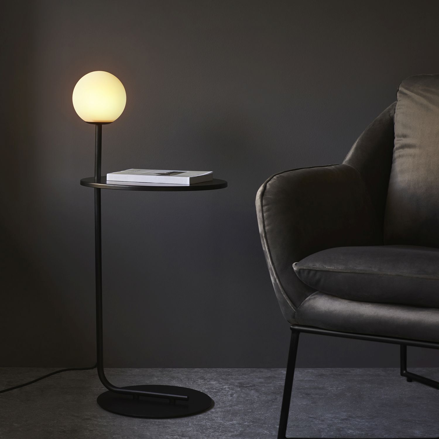 Lampe de sol avec tablette Métal Verre 81 cm Noir Blanc G9