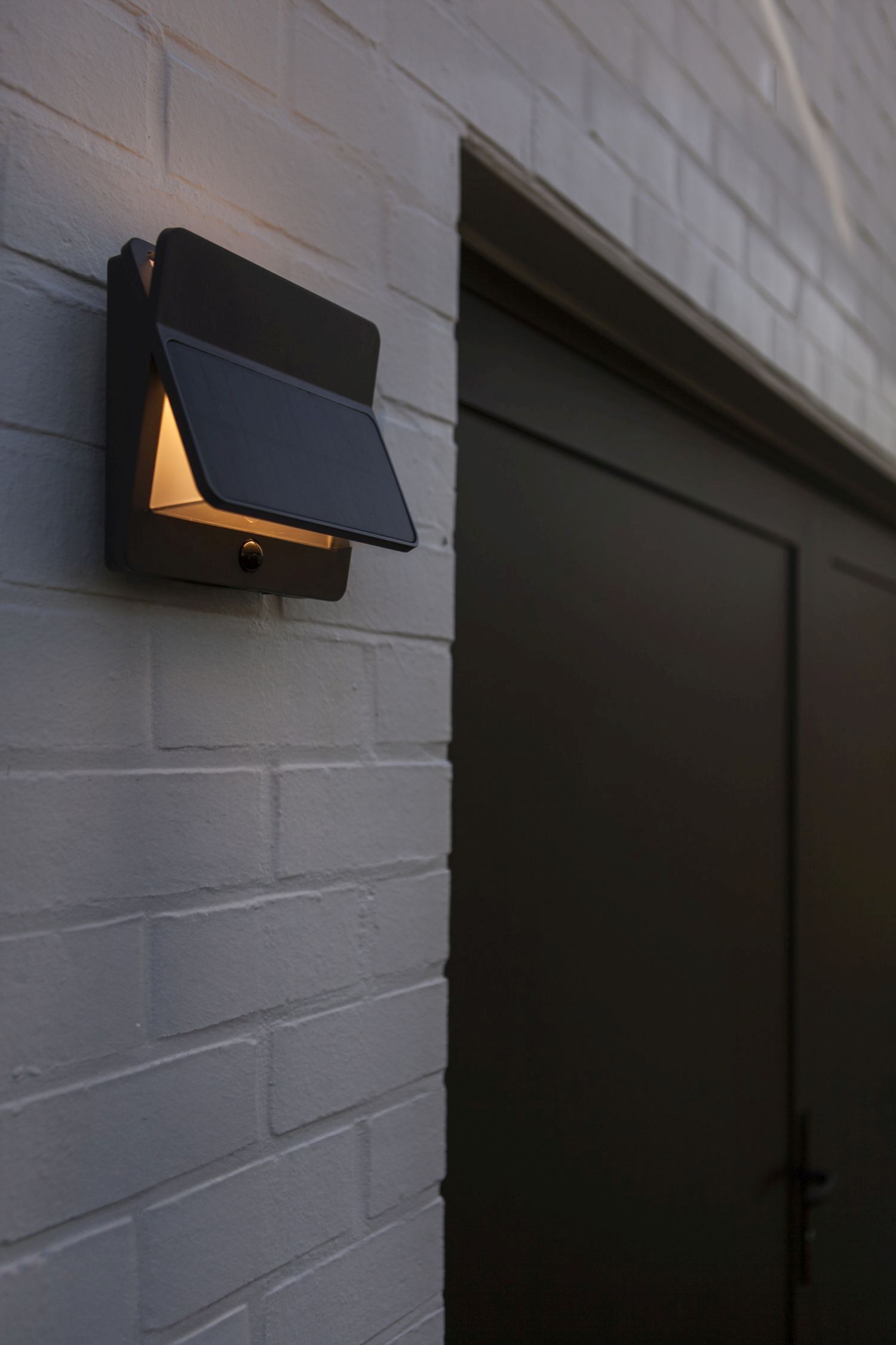 Applique solaire à LED avec détecteur de mouvement IP54 3000 K