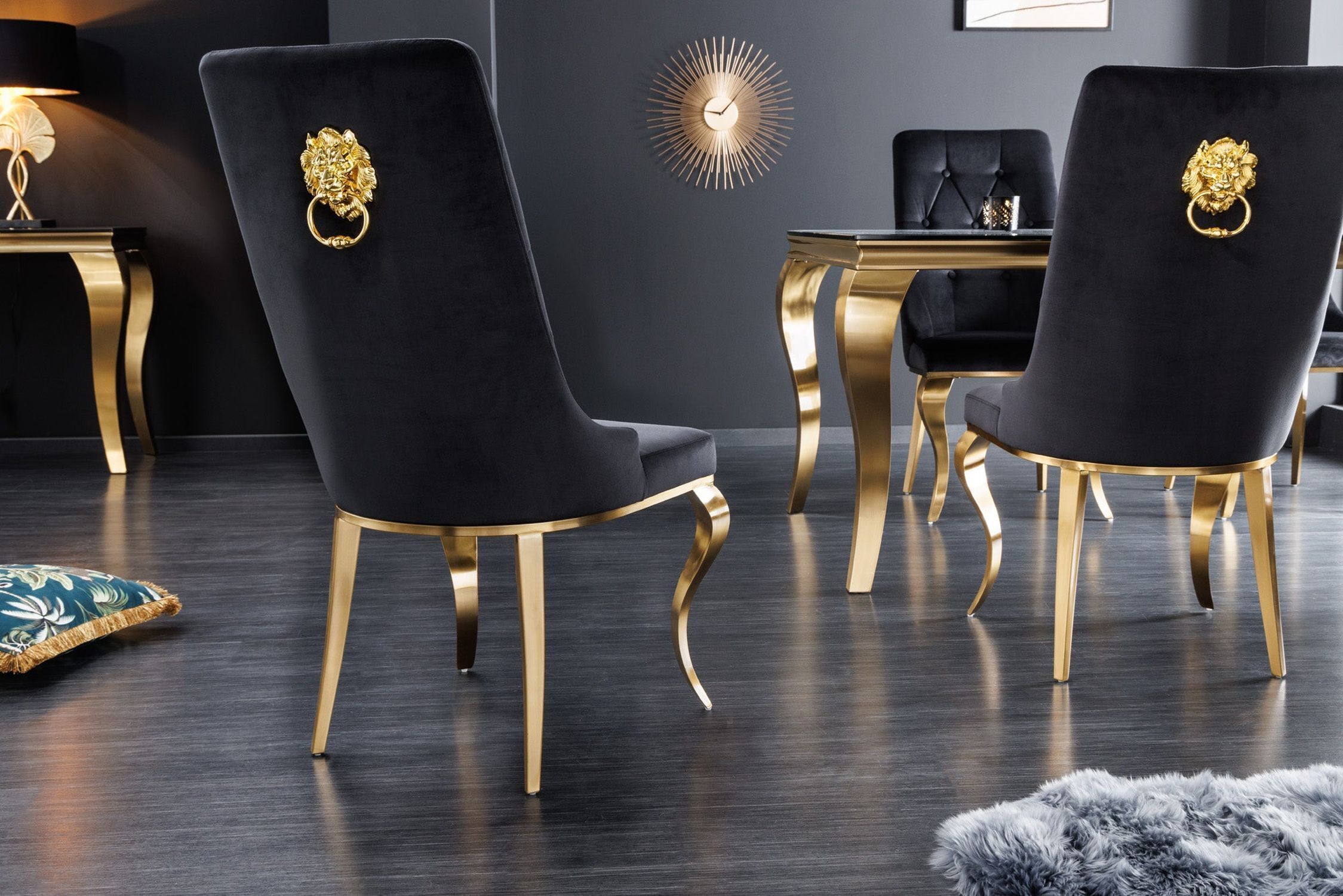 Chaise de salle à manger velours métal avec poignée noir or baroque Innenarchitektur, Fußboden, Mobiliar, Stuhl, Dekoration für Zuhause