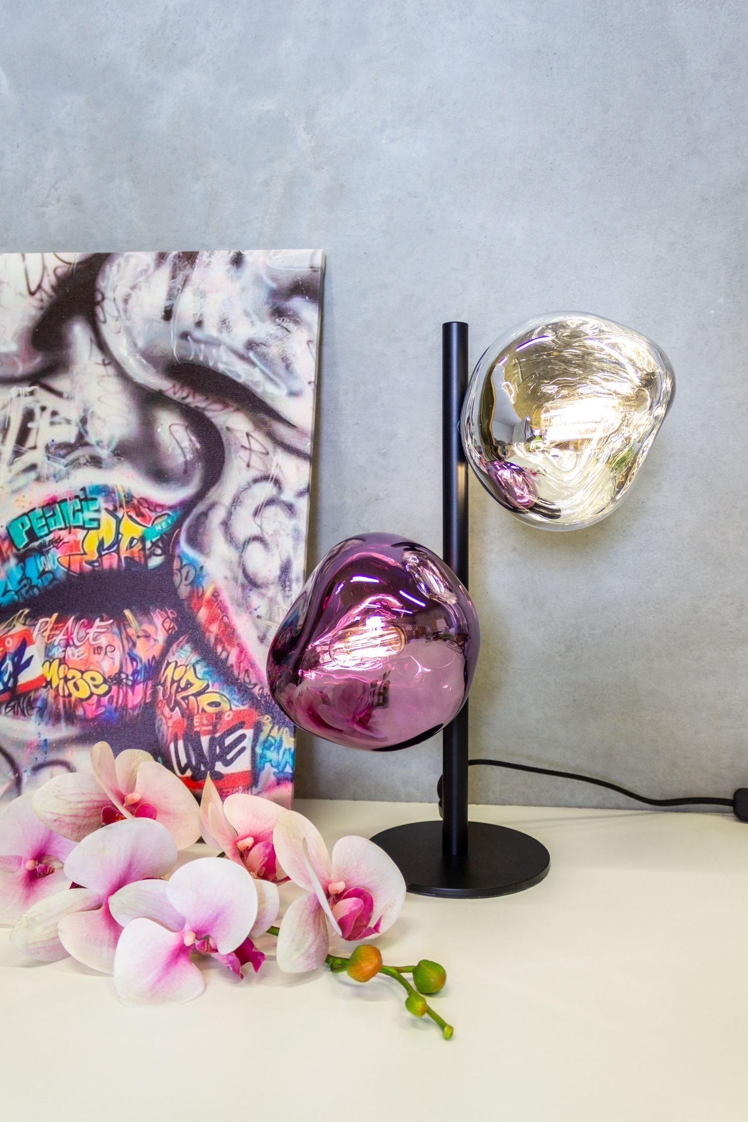 Lampe de table décorative aluminium verre blanc lilas 40 cm