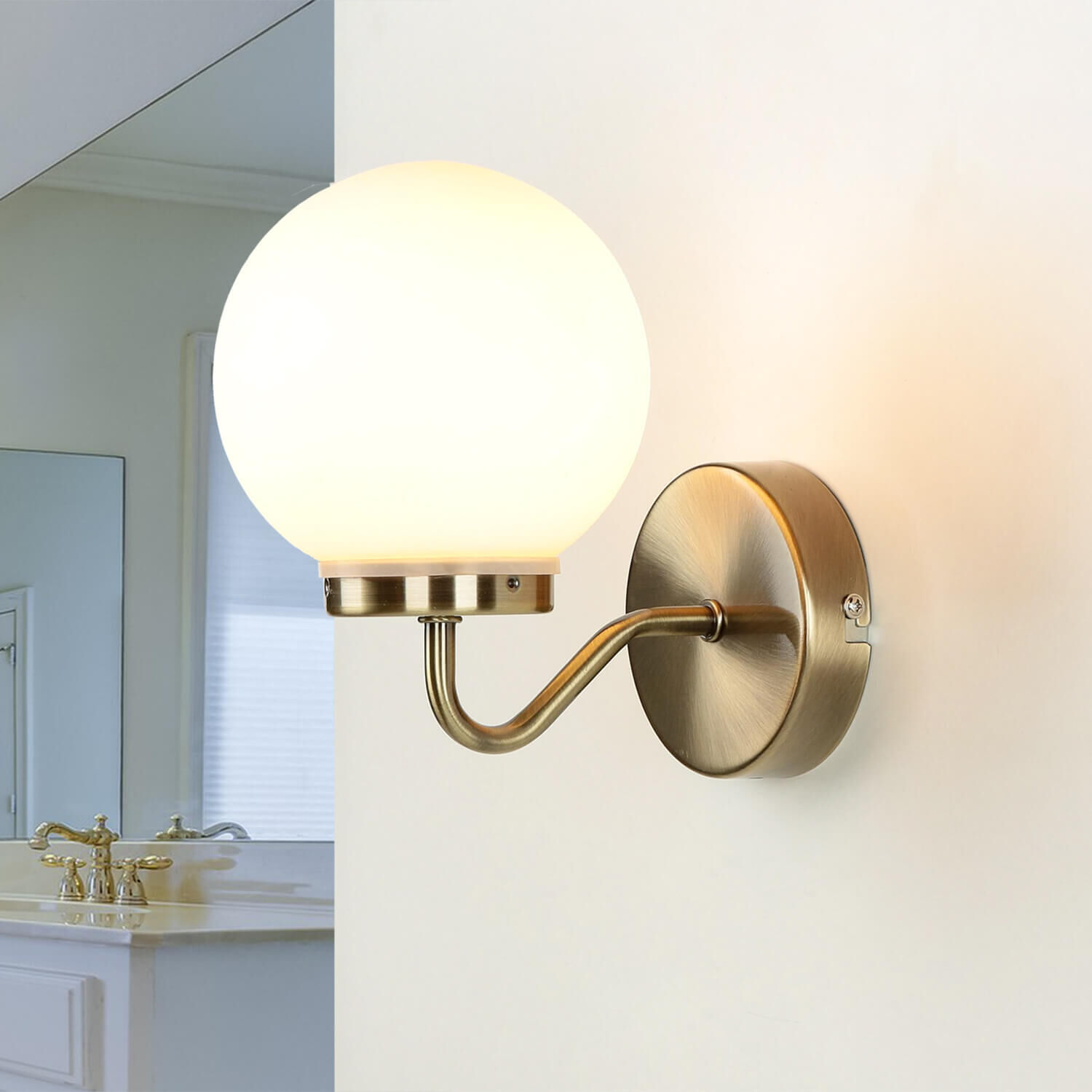 Petite lampe de salle de bain IP44 en bronze blanc Abat-jour sphérique