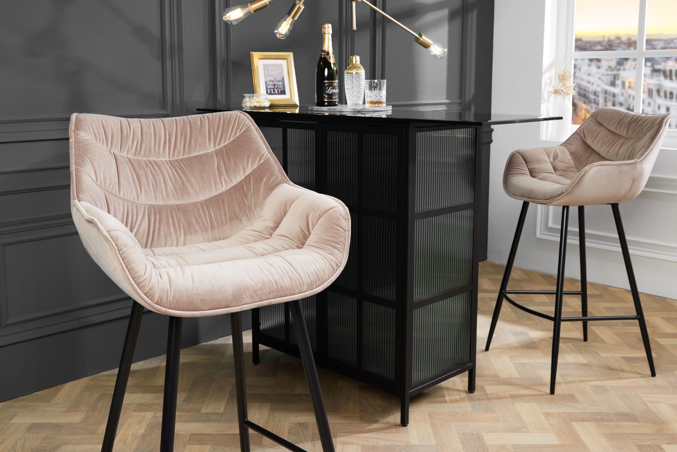 Chaise de comptoir avec dossier en crème beige noir velours métal Drinnen, Innenarchitektur, Mobiliar, Tabelle, Stuhl