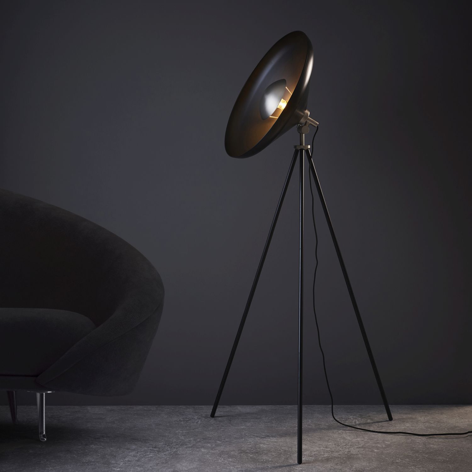 Lampadaire métal 146 cm trépied abat-jour réglable E27
