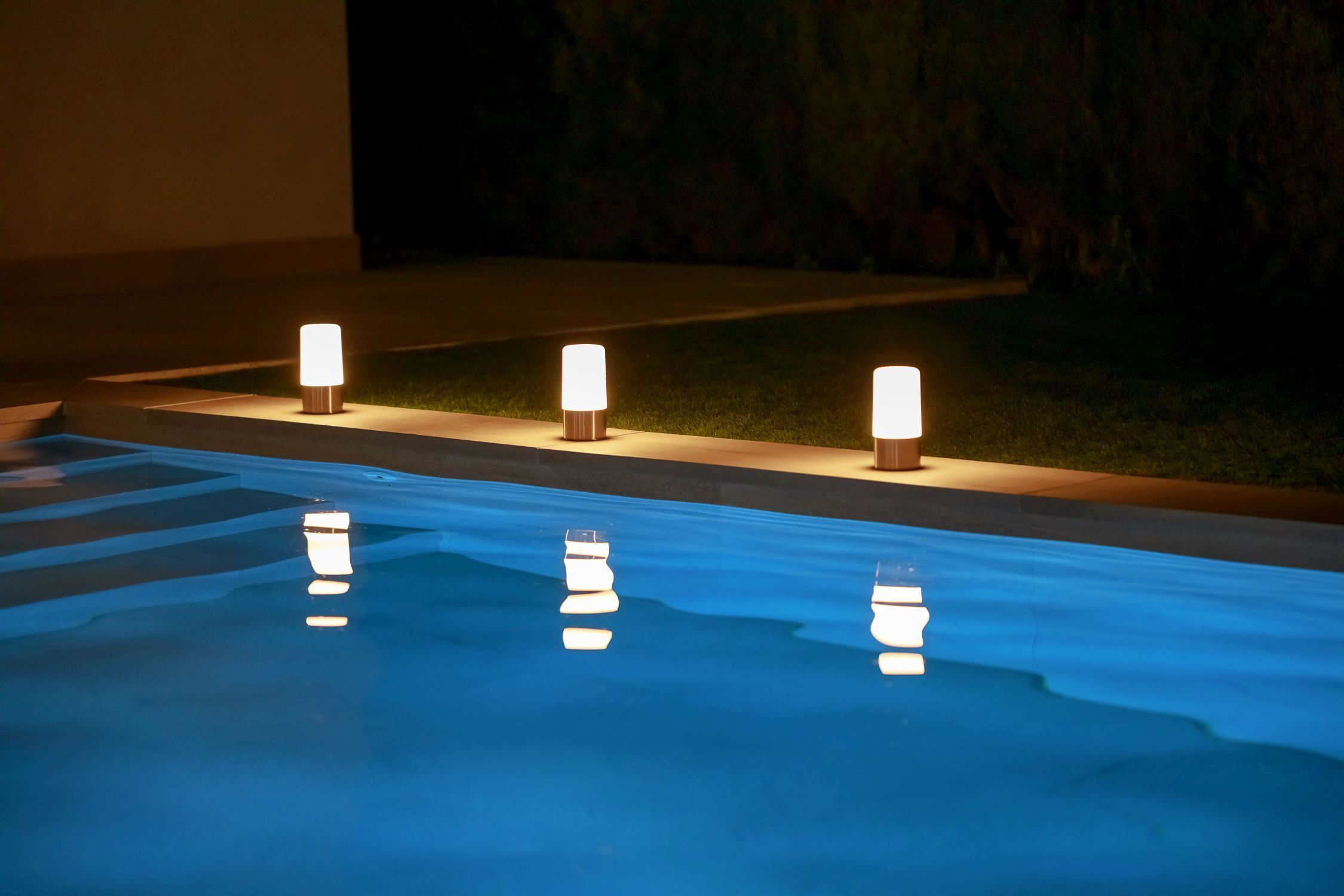 Akku Tischlampe LED Dimmer Farbwechsel portable IP44 extérieur Hotel, Urlaubsort, Beleuchtung, Schwimmbad