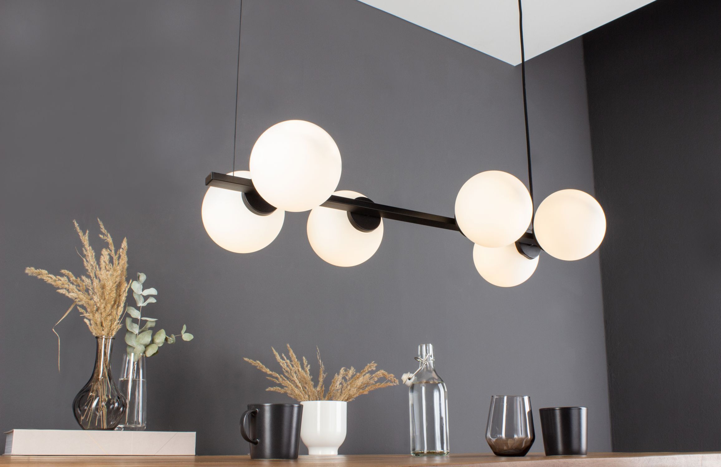Suspension noir blanc L:80 cm E14 boules satiné