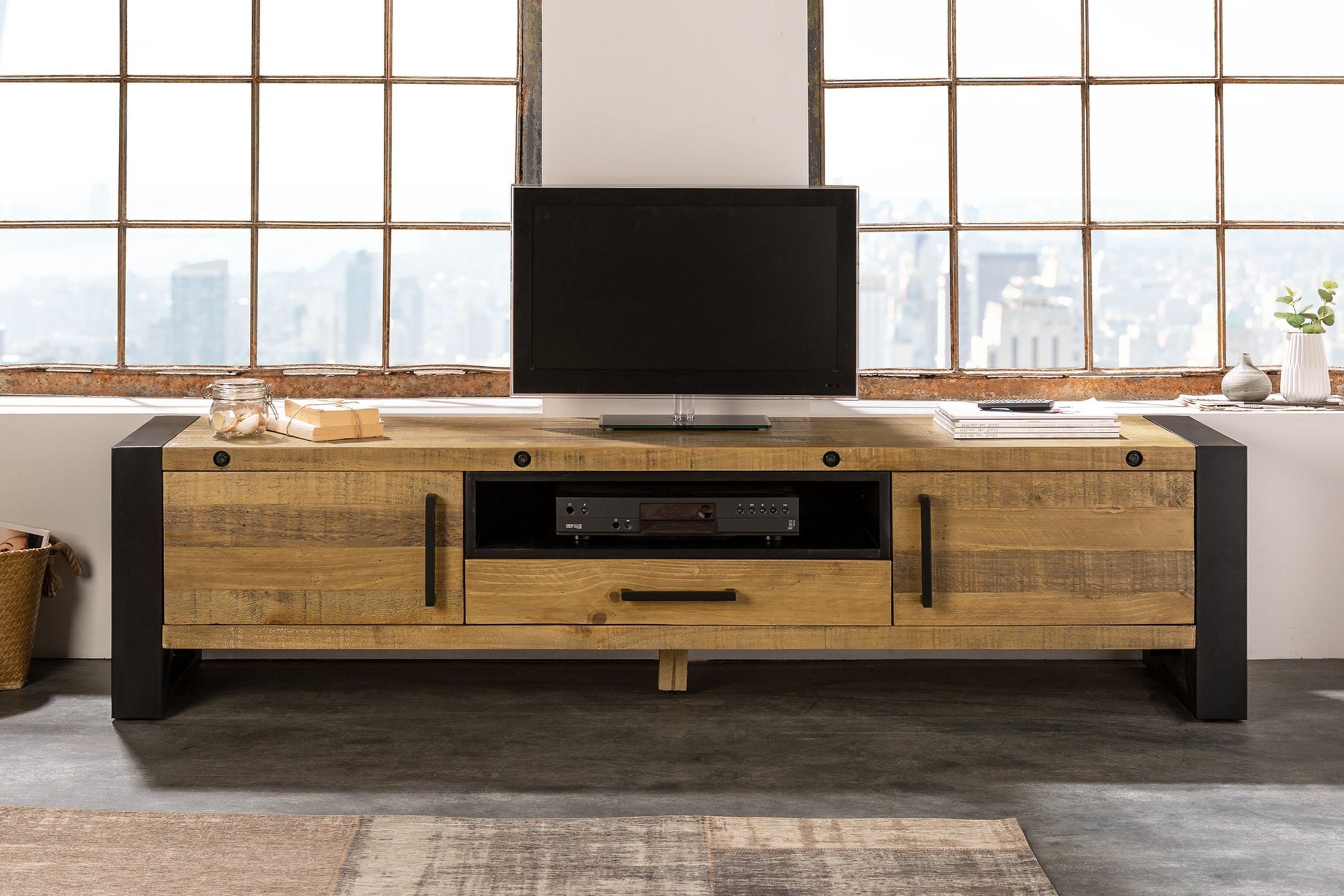 TV Lowboard 200 cm de large piètement à patins Design industriel Tabelle, Innenarchitektur, Computerausrüstung, Überwachen, Bildschirm