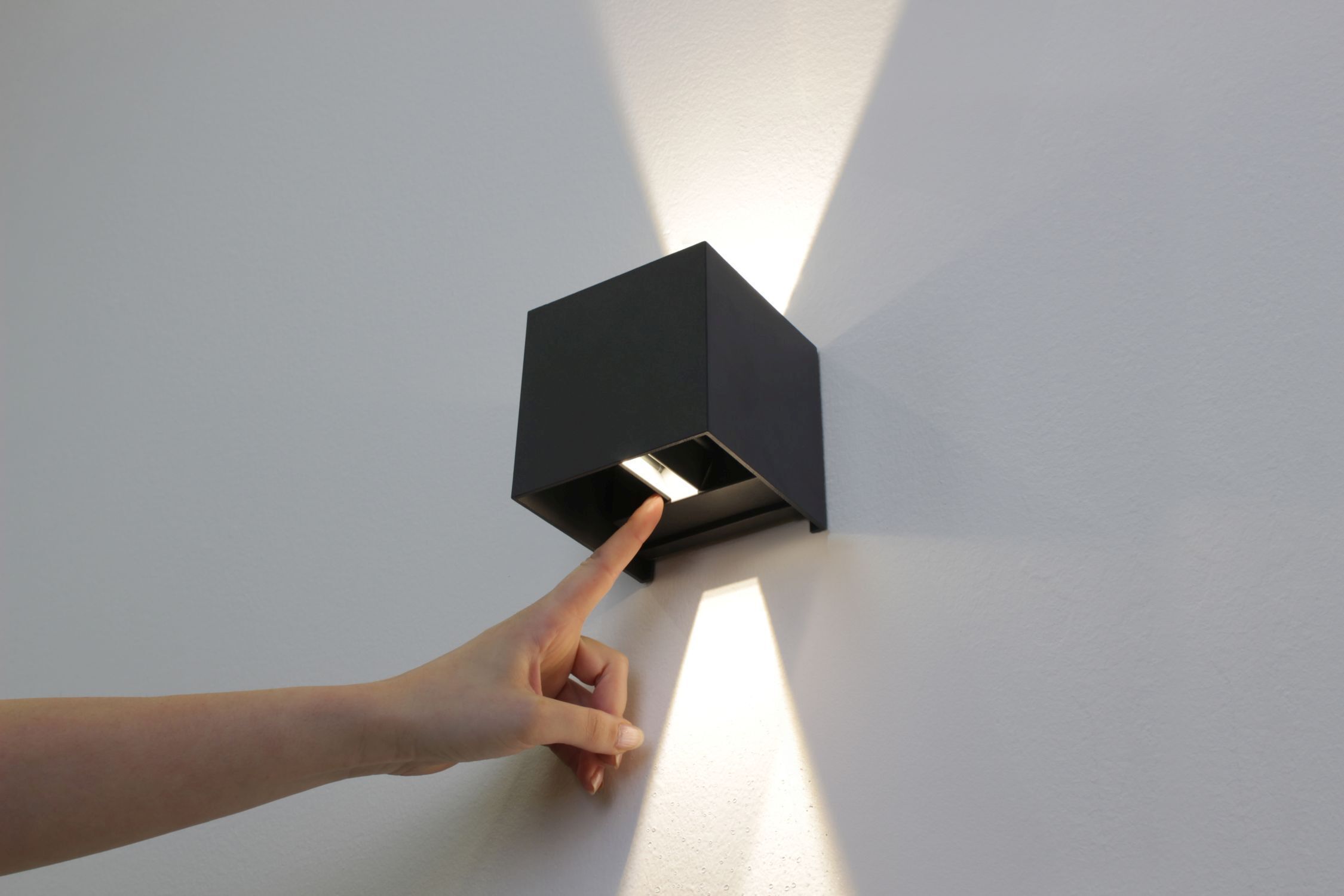 Applique LED extérieure Anthracite Up Down IP54 3000 K 6 W