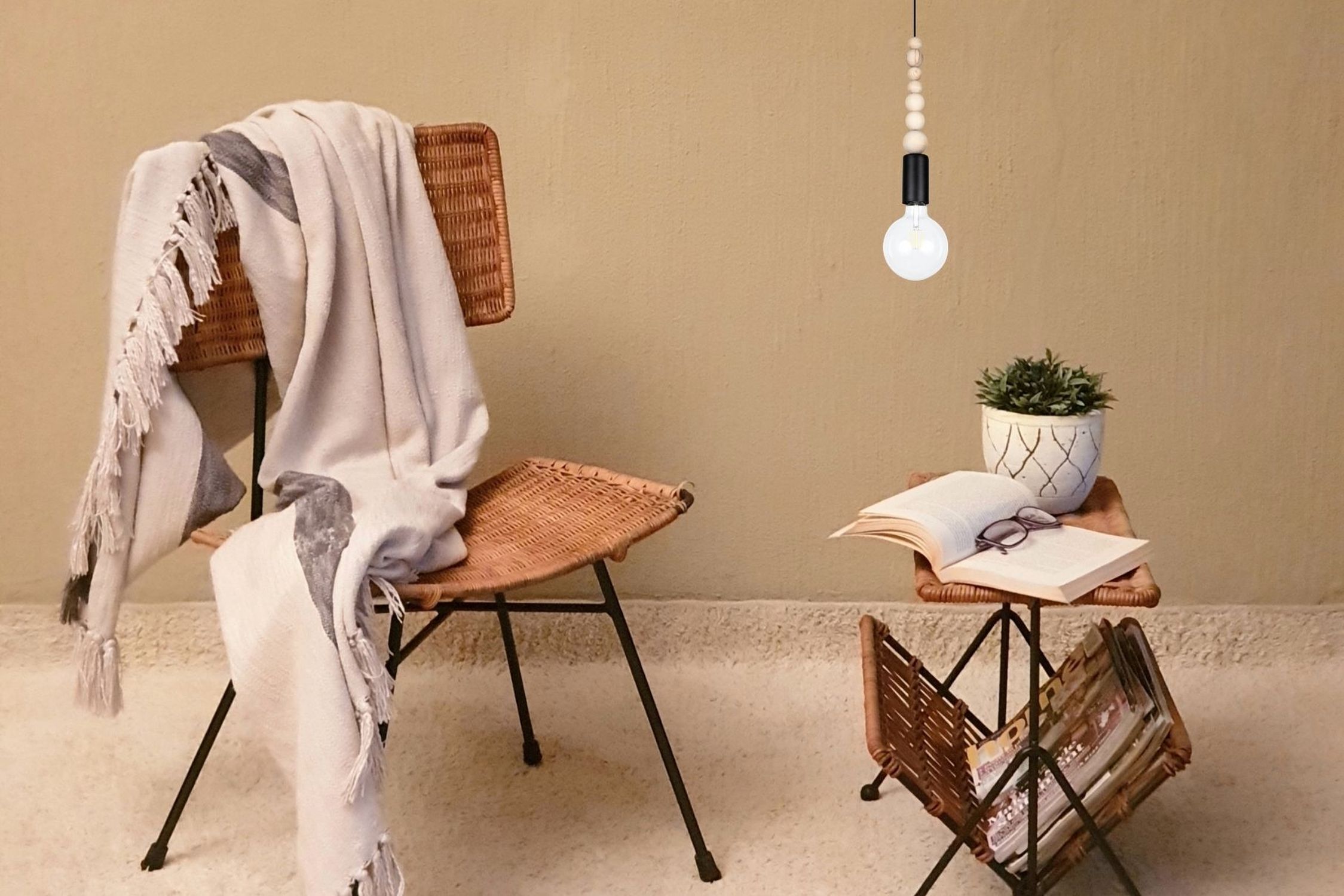 Hängelampe Holz Metall Schwarz E27 Ø10 cm rund wohnlich stuhl, gewebt, decke, plaid, lampe