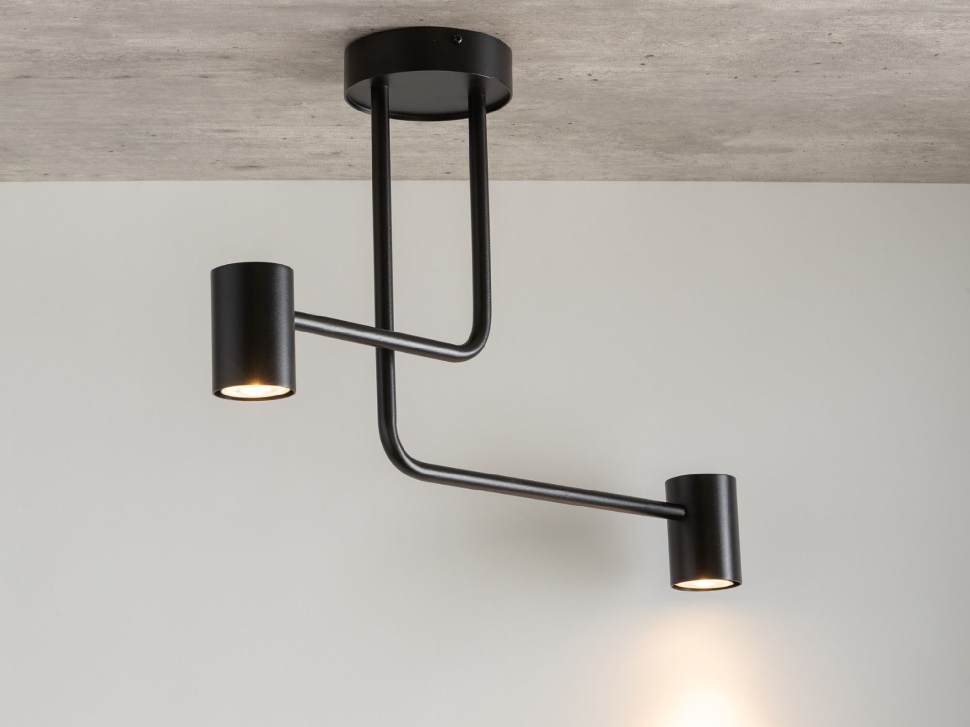 Plafonnier noir métal GU10 L:60 cm accentué
