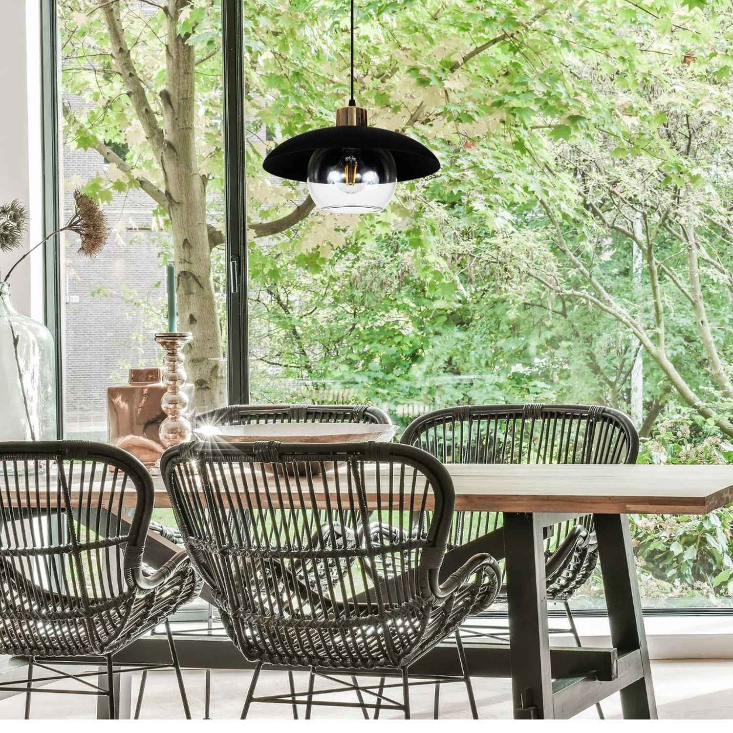 Speisesaal, Esstisch, Tisch, Innenarchitektur, Stuhl