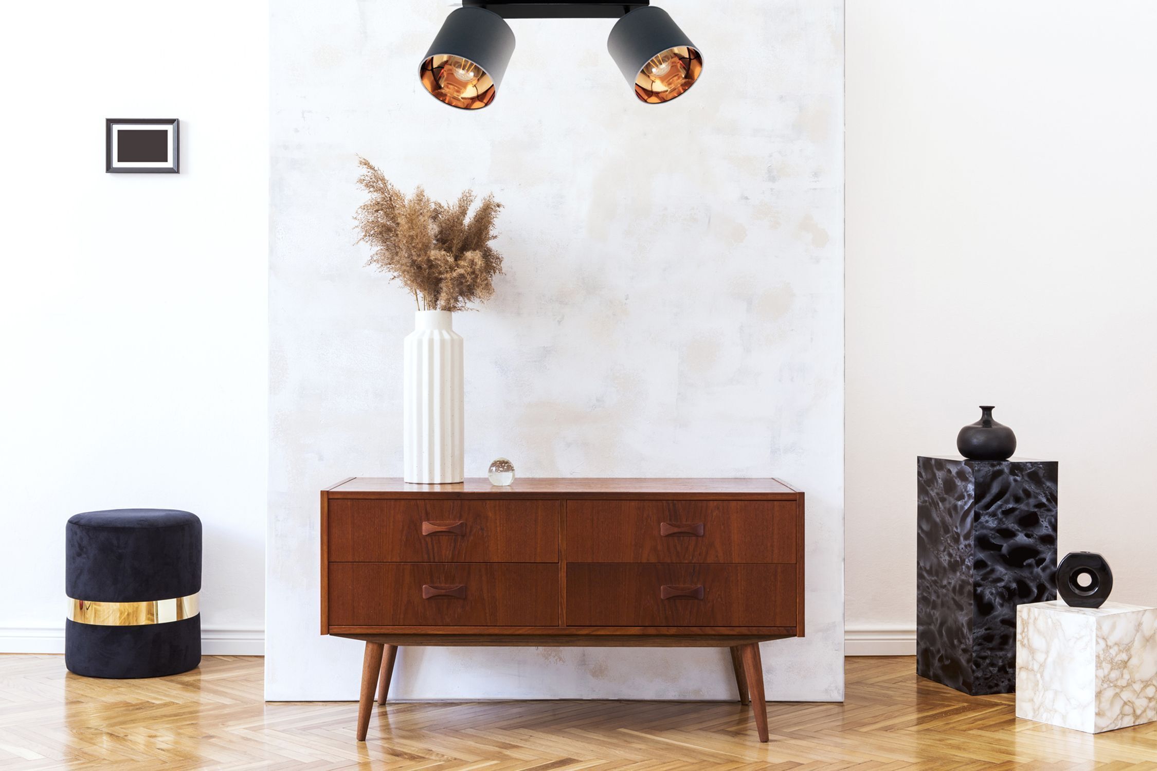 Sideboard, Holzschrank, Mid-Century, Braun Sideboard, Dekorvase