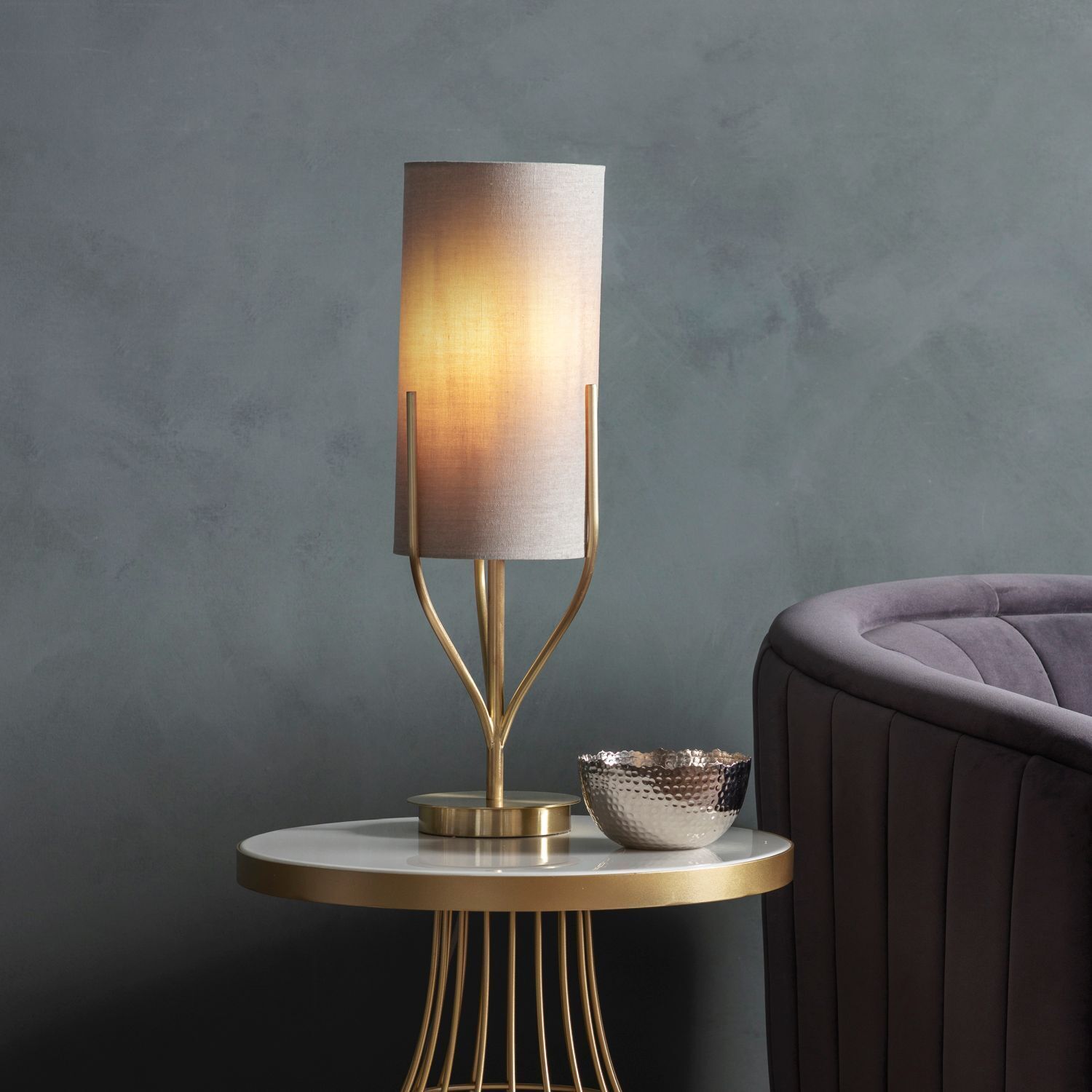 Lampe de table tissu métal 60 cm de haut en laiton crème E27