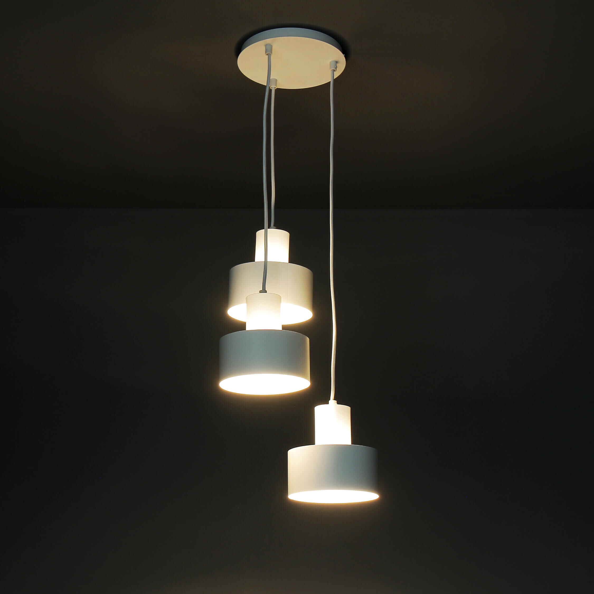 Suspension blanche Retro en forme d'abat-jour