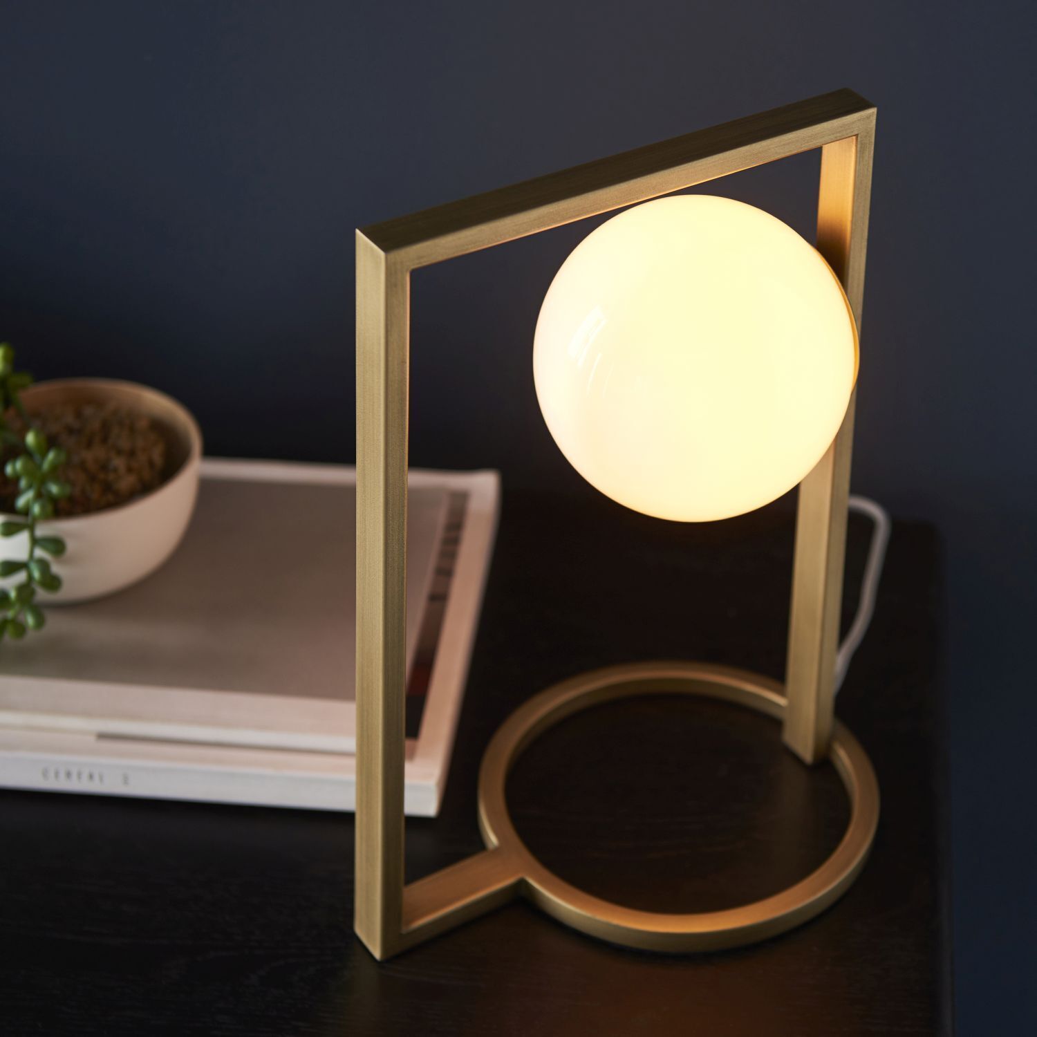 Lampe de table verre métal 30 cm en or blanc Abat-jour sphérique G9