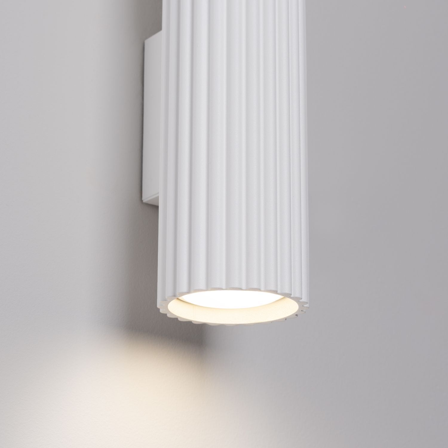 Applique intérieure petite H : 20 cm Blanc 2x GU10 Up Down Alu