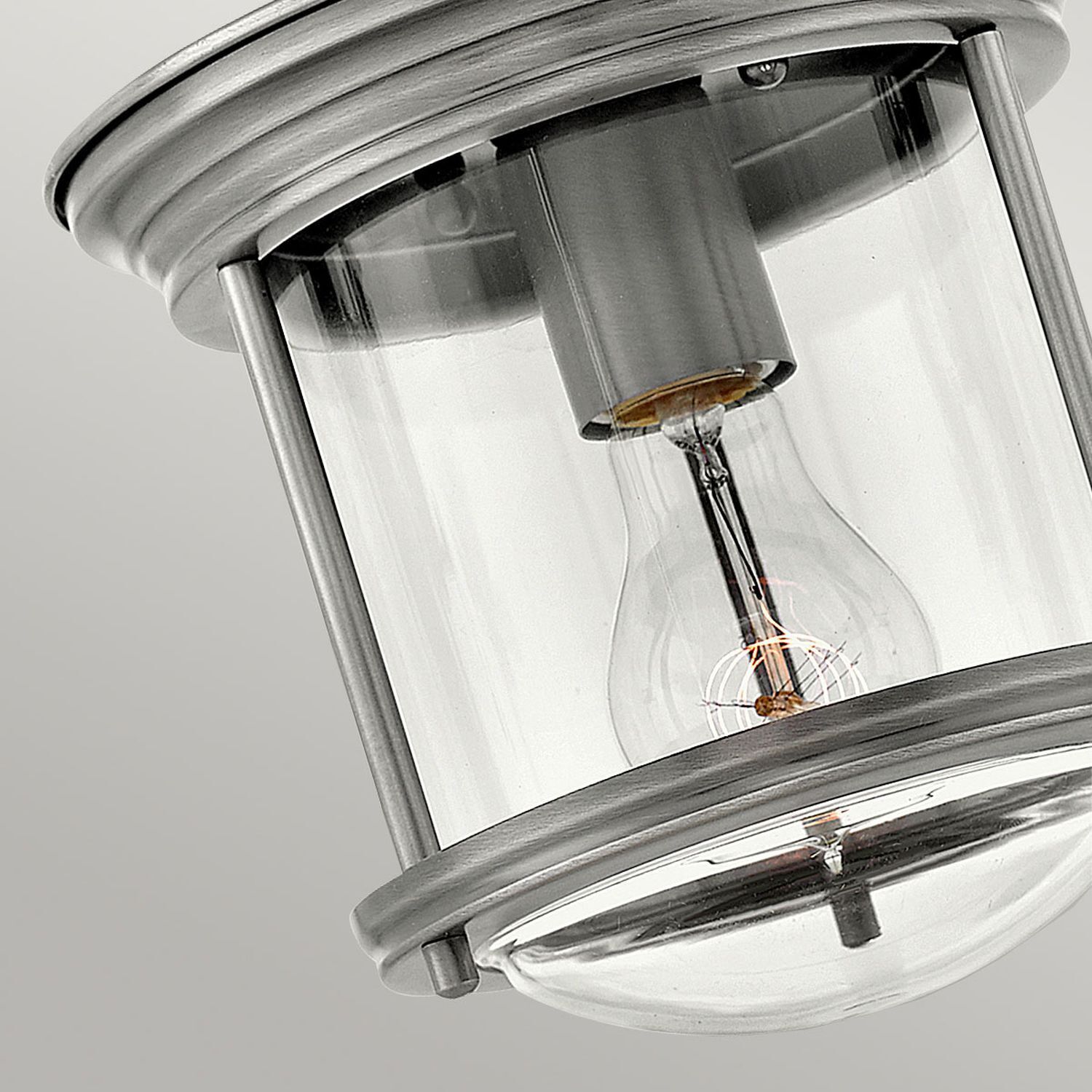Petite lampe de plafonnier salle de bain P44 ronde D : 19,6 cm métal verre E27