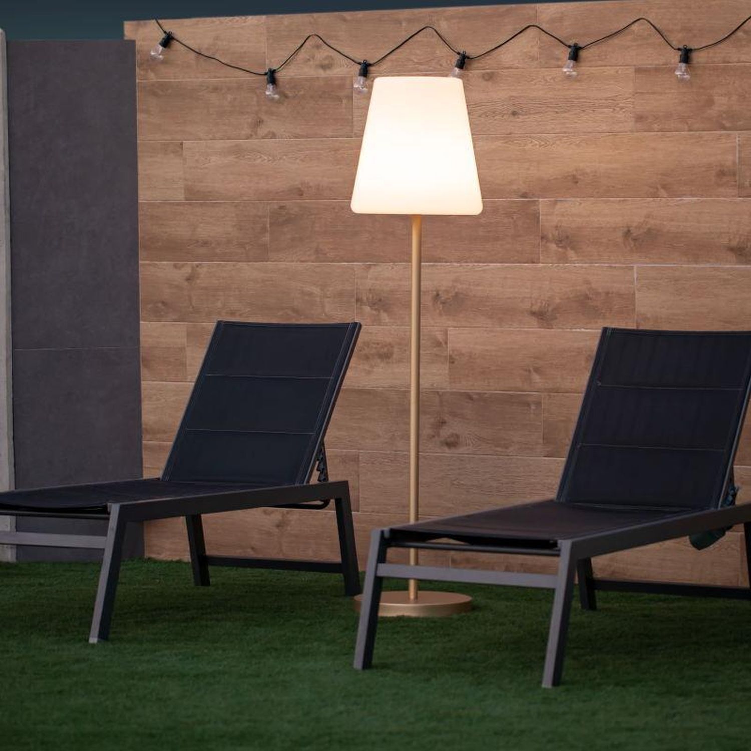 Lampe d'extérieur LED solaire 177 cm laiton blanc IP65 Lampe, Mobiliar, Stuhl