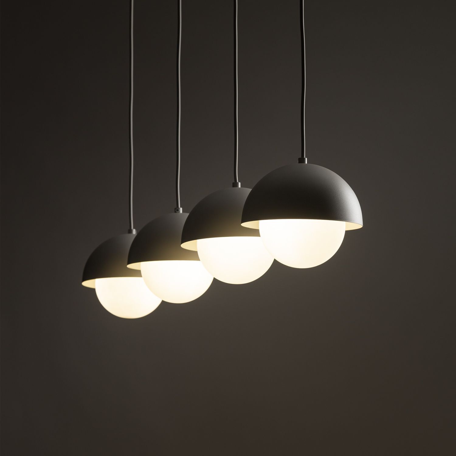 Suspension allongée 80cm beige blanc 4-flamme G9 verre métal