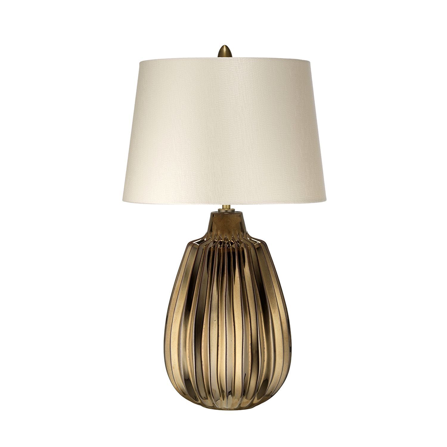 Tischlampe, goldenes Metall, Beige-Schirm, gerippte Gestaltung, Wohnkatalog