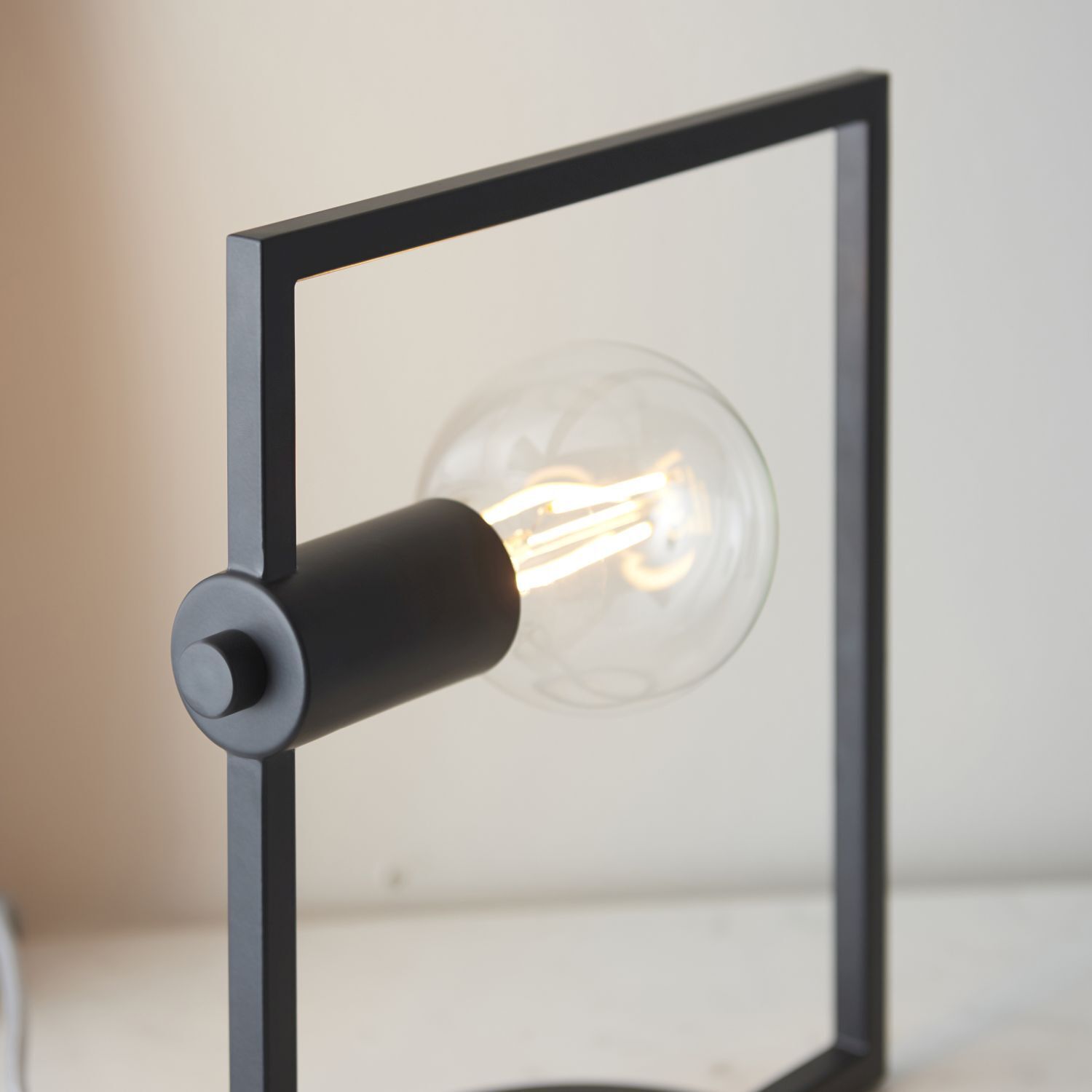 Lampe de table noire H : 29,5 cm rectangulaire petite Métal Moderne E27