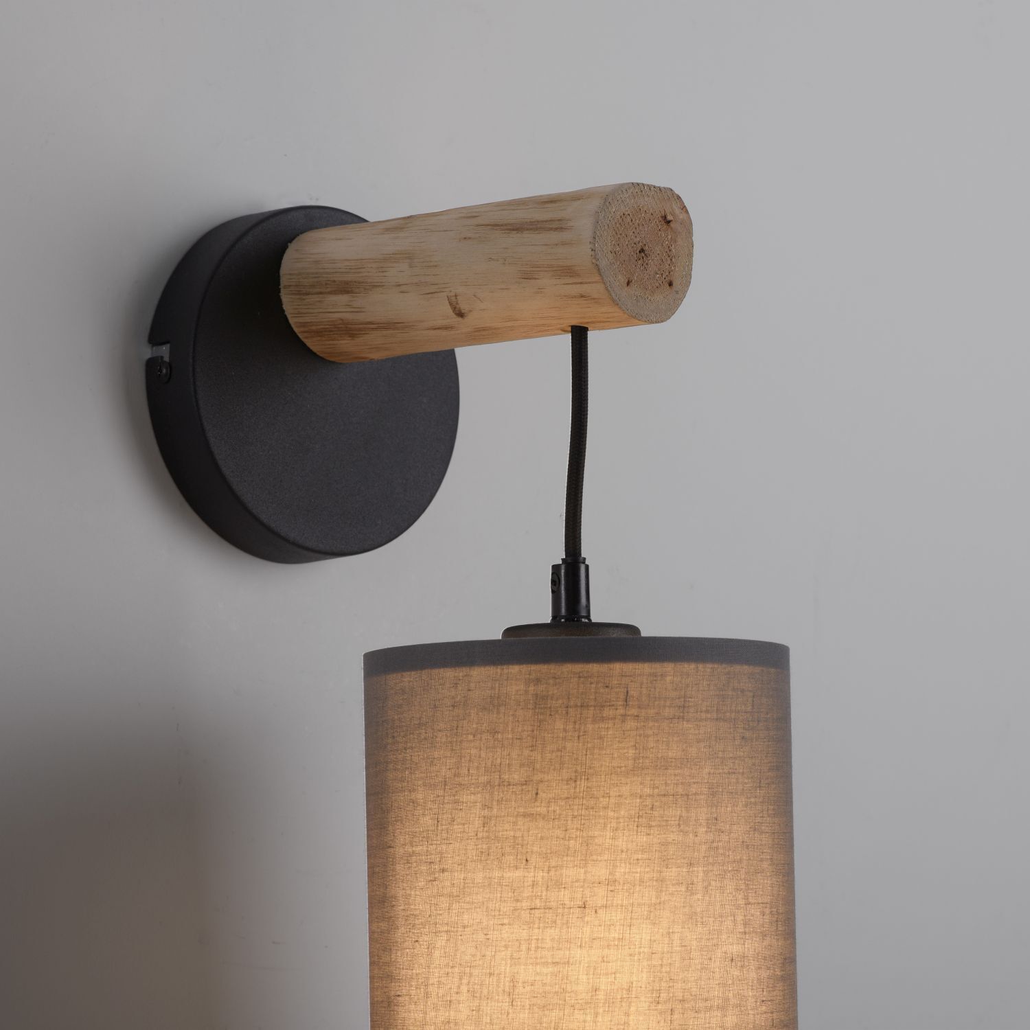 Gemütliche Wandleuchte Stoffschirm Holz H:29,5 cm E27 Lampe