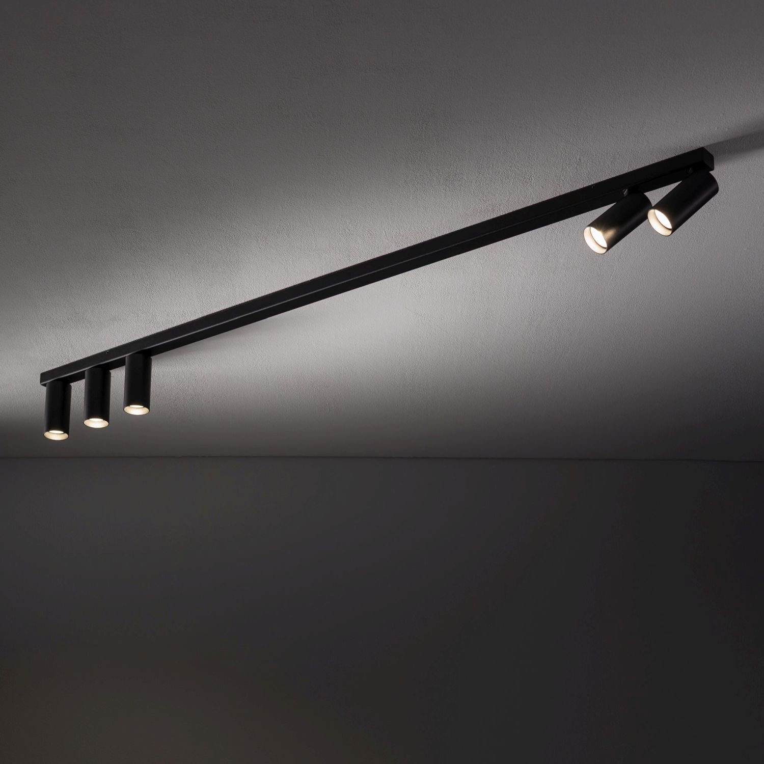 Schwenkbarer Deckenstrahler GU10 Schwarz Metall 130 cm Deckenleuchte, Trackbeleuchtung, Schwarz, LED, Spotlight
