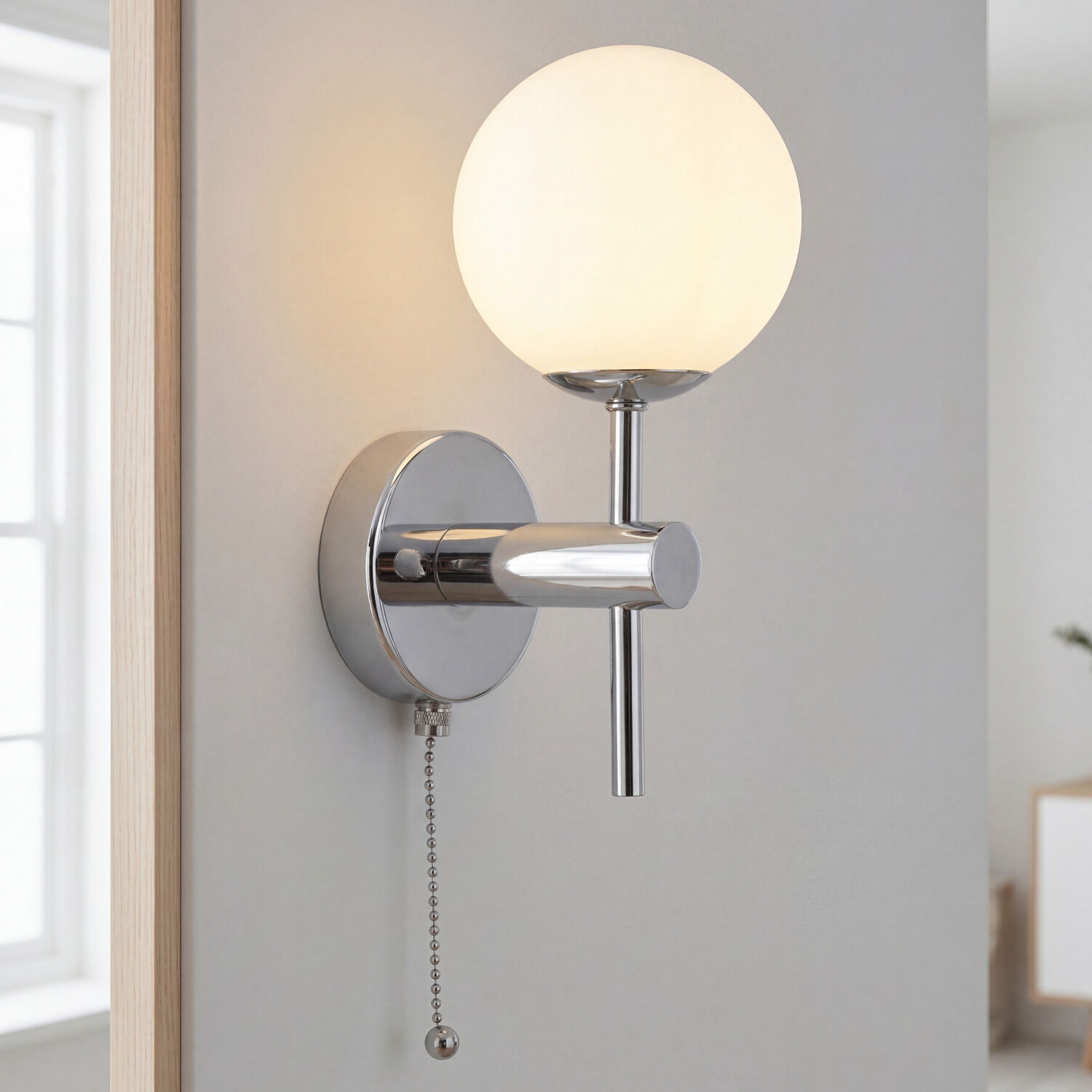 Wandleuchte, Wandlampe, Chrom, Glaskugel, Kette