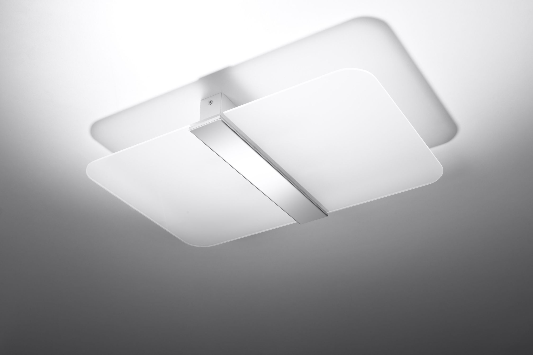 Plafonnier blanc chrome verre métal faible éblouissement plat
