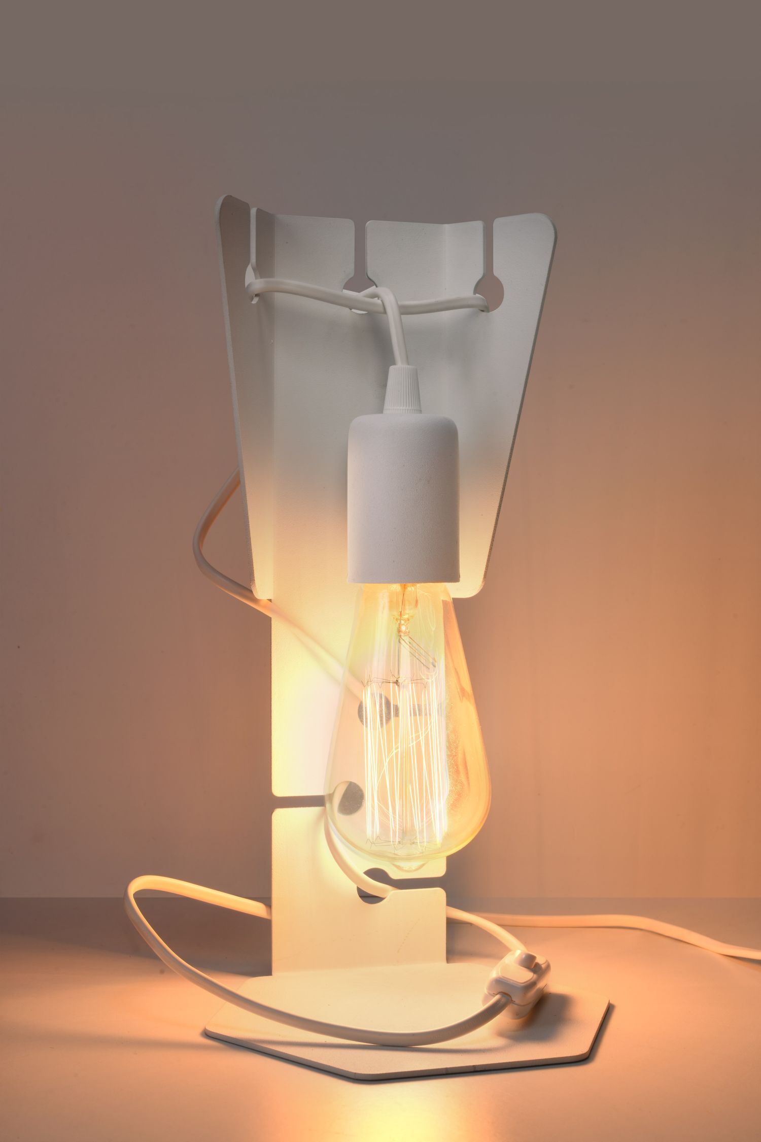 Lampe de table métal blanc 31 cm petit moderne décoratif E27