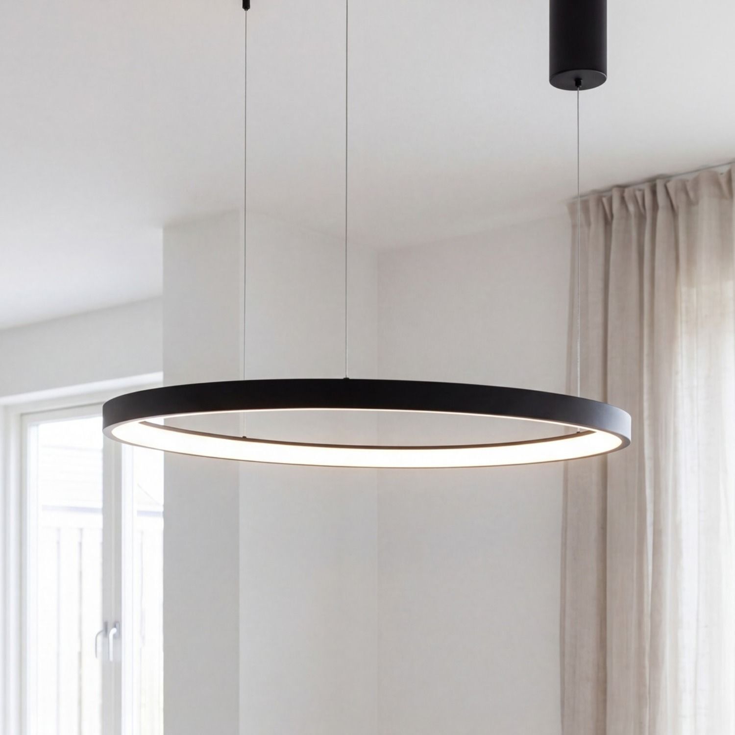 Pendelleuchte, Ringlampe, hängende Lampe, LED-Ring, moderne Beleuchtung