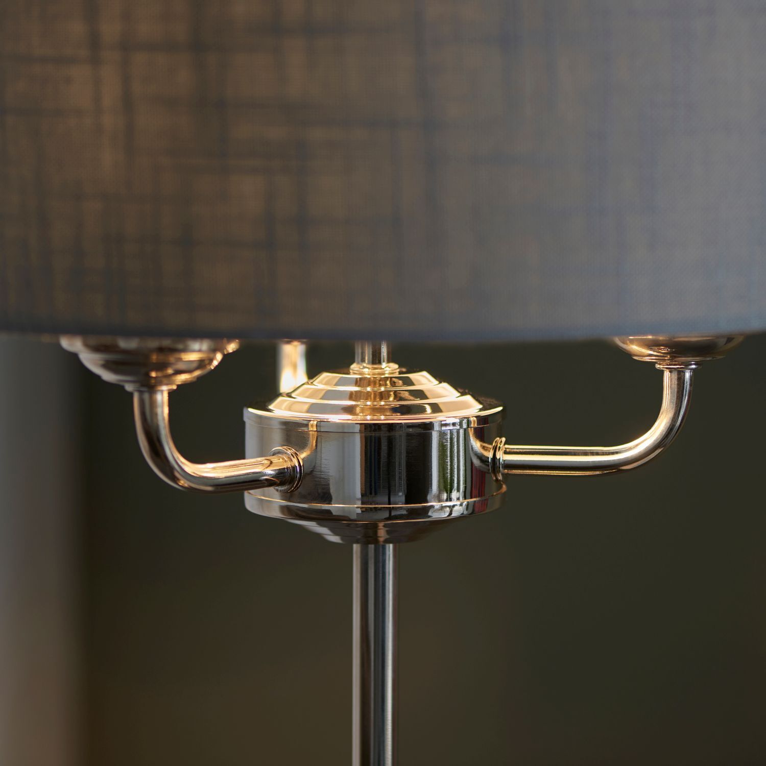 Lampe de table métal tissu 50 cm de haut nickel anthracite 3x E14