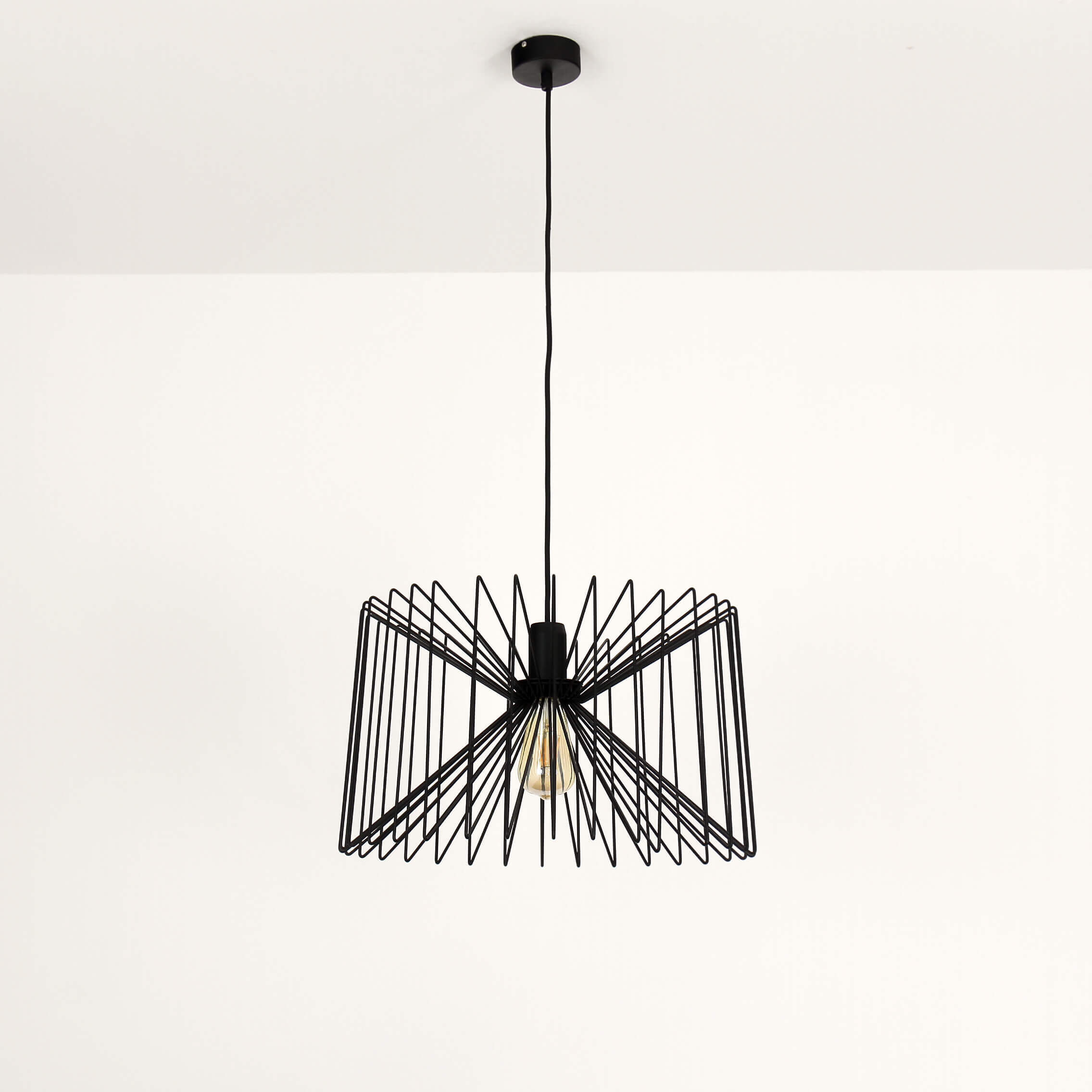 Suspension moderne NESS noir
