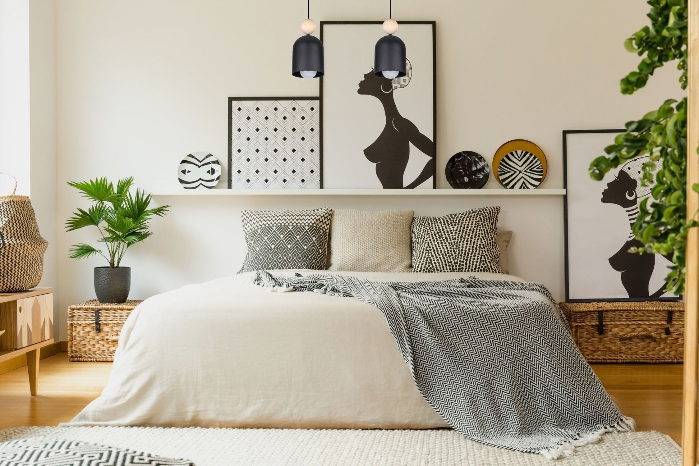 Gemütliche Pendelleuchte Schwarz Metall Holz E27 46 cm Innenarchitektur, Inneneinrichtung, Mobiliar, Pflanze, Bett