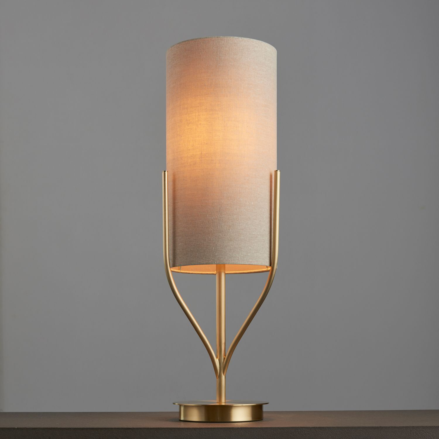 Lampe de table tissu métal 60 cm de haut en laiton crème E27