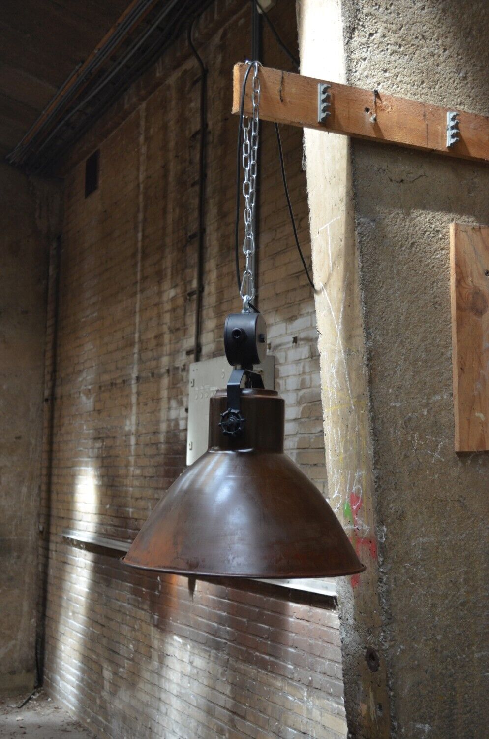 Lampe à suspendre industrielle brune orientable Travail manuel