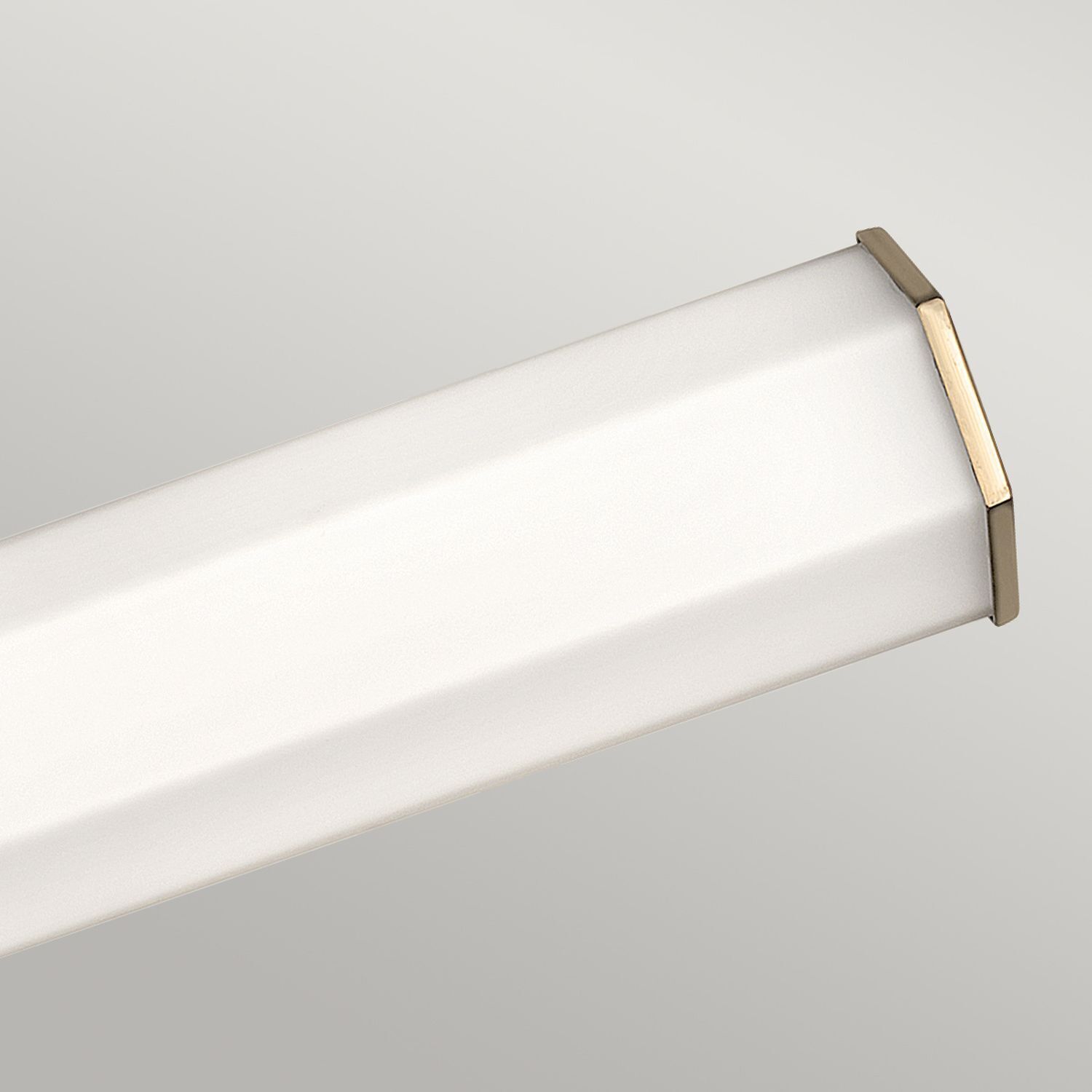 Luminaire LED pour salle de bain verre métal IP44 65,9 cm de haut allongé