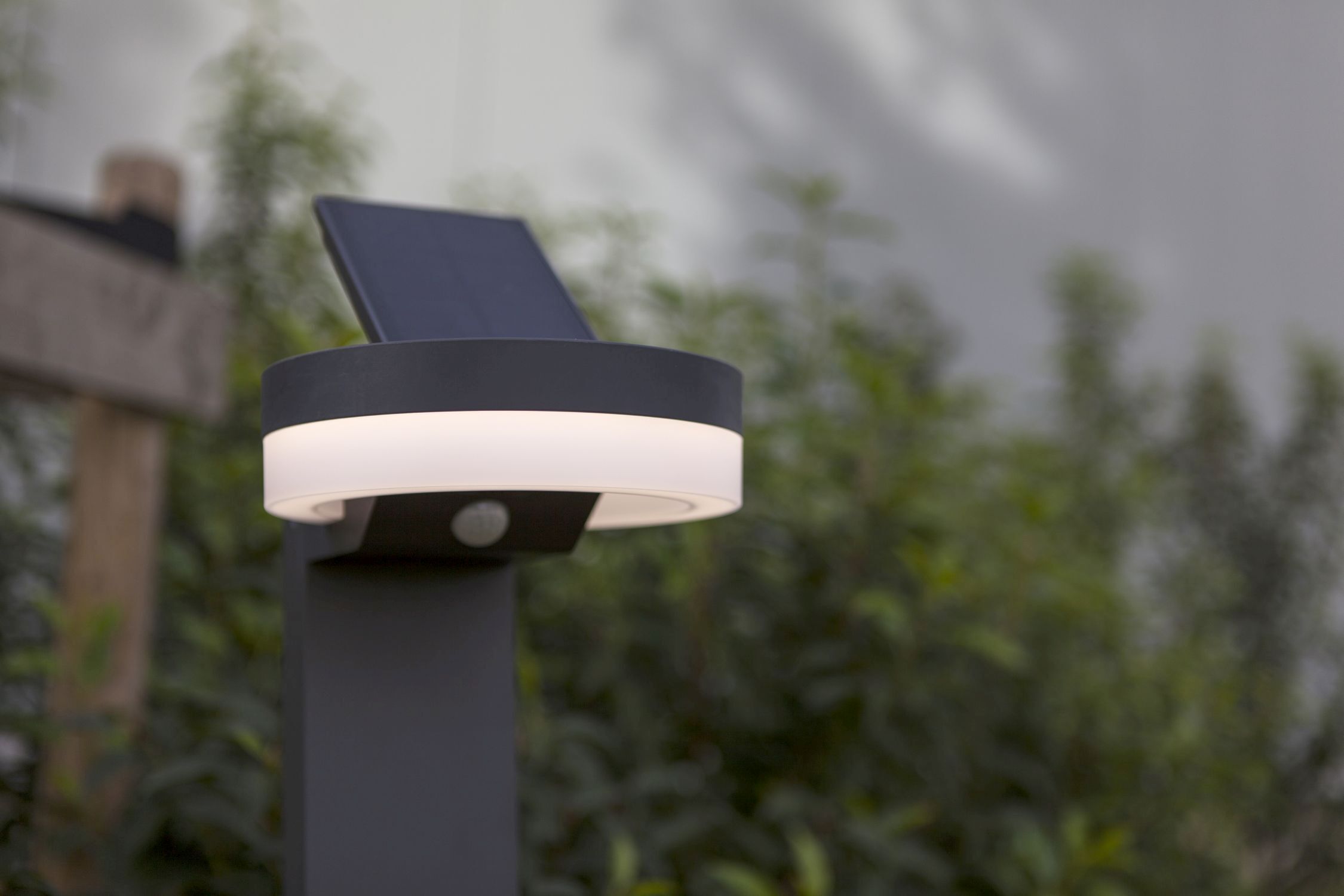 Lampe d'allée solaire LED capteur anthracite IP54 12 W 74 cm