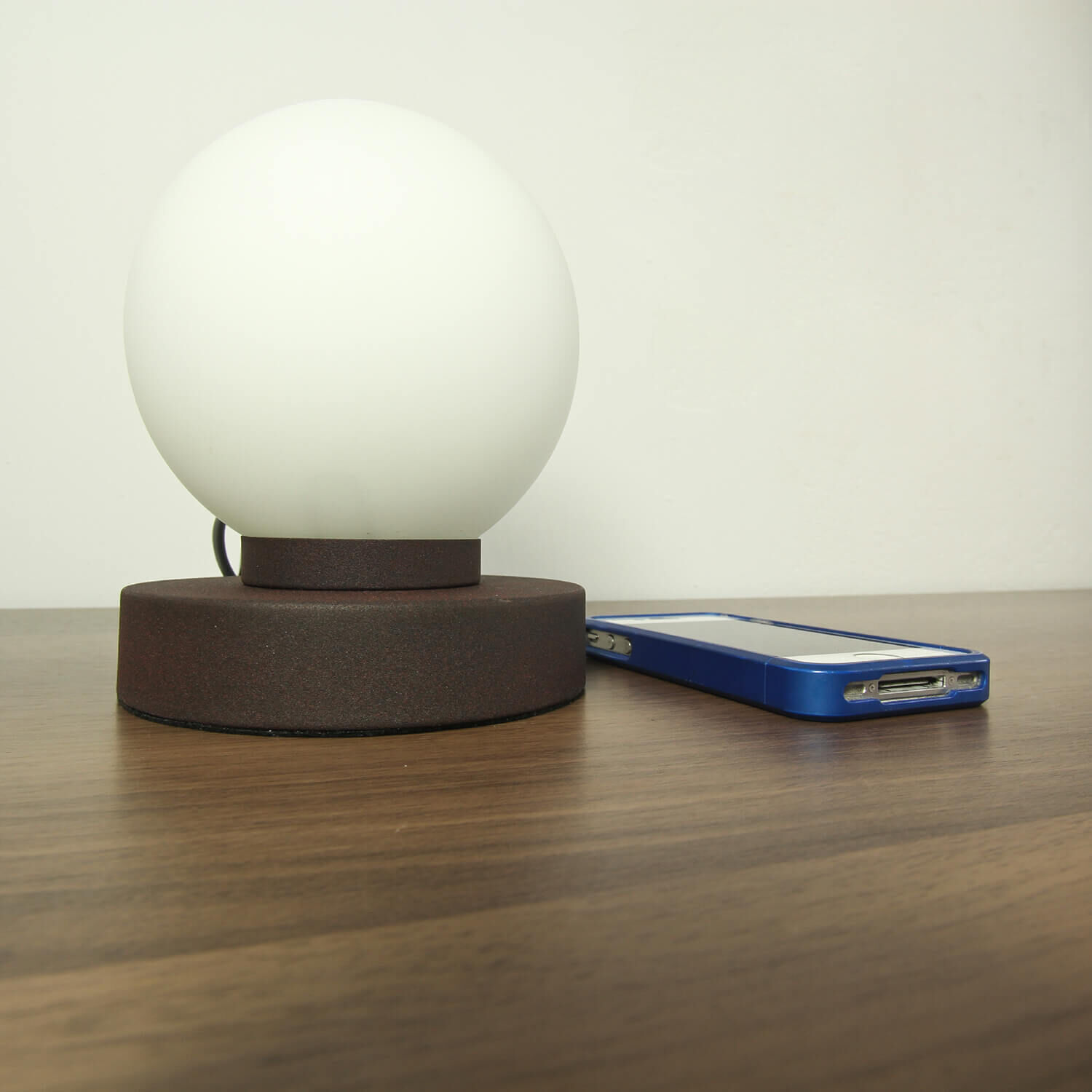 Lampe de table sphérique Prince en blanc avec variateur tactile