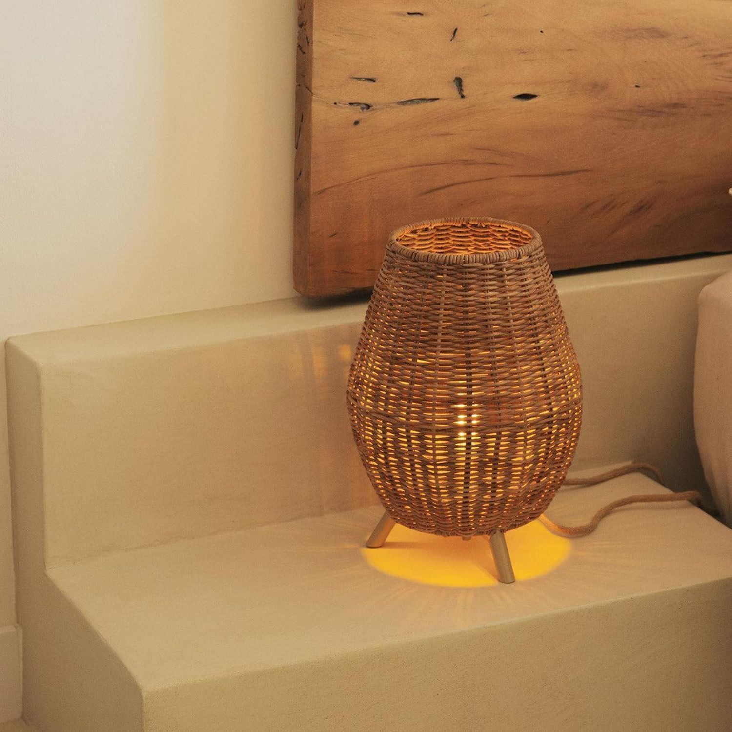 Lampe de table en rotin H : 32,5 cm Trépied naturel E27 FULDE Lampe, Kunst, Kunsthandwerk