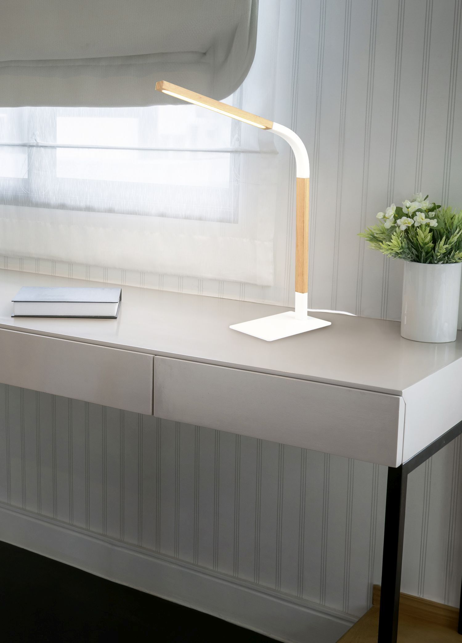 Lampe de table LED ajustable métal blanc 7 W