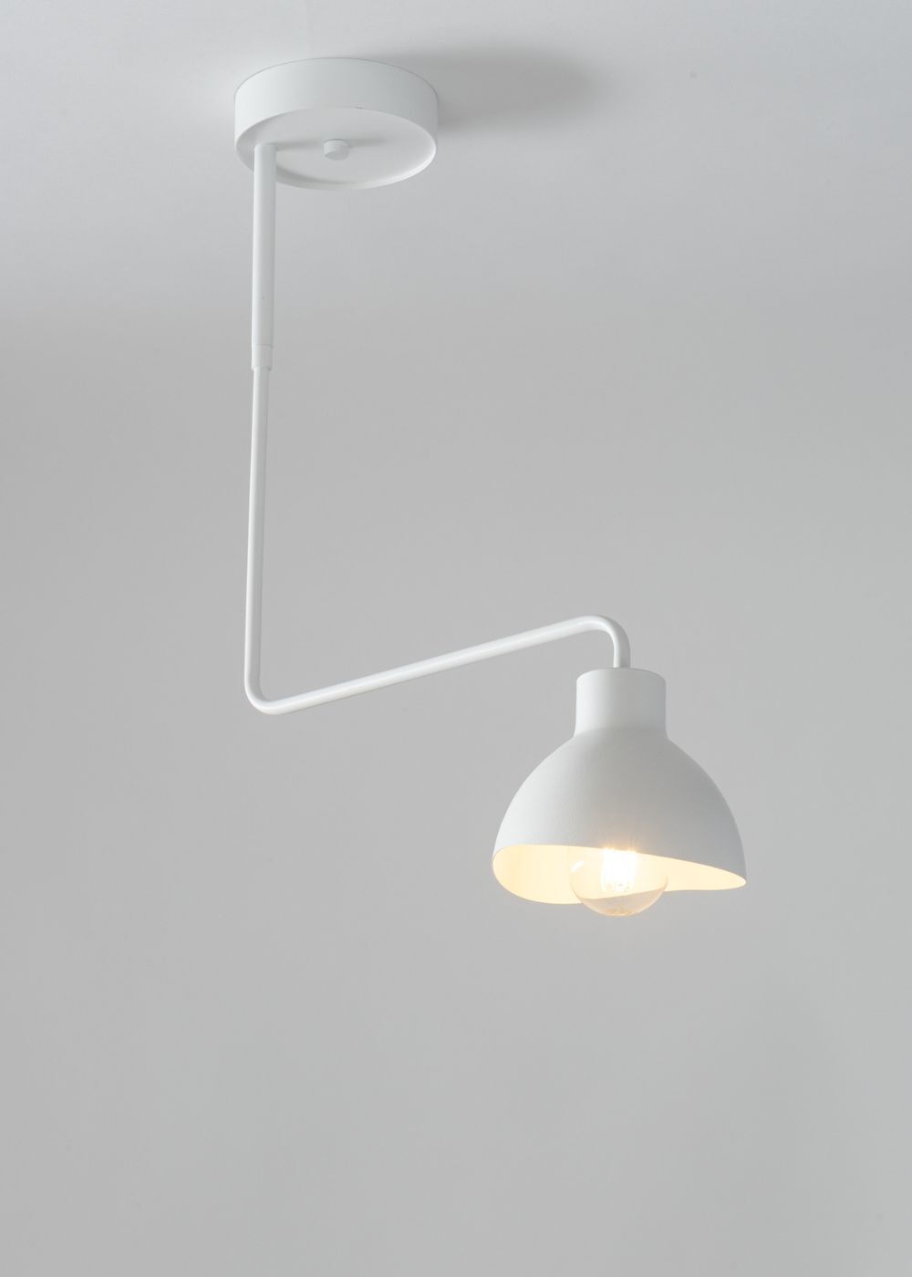 Plafonnier blanc métal E27 H:60 cm remarquable