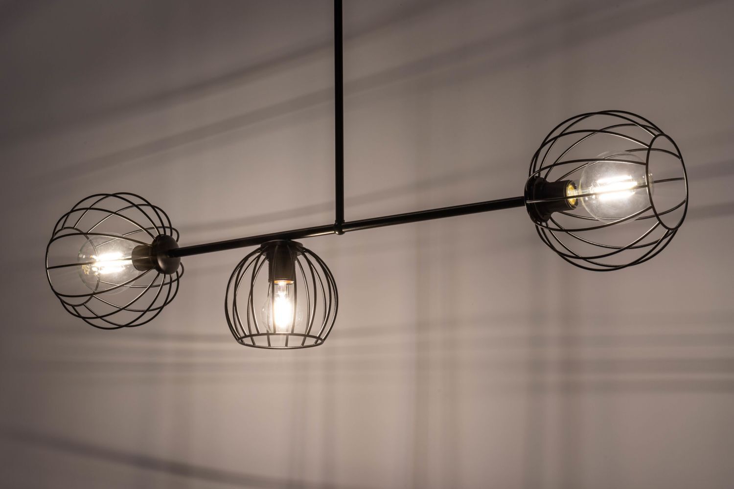Plafonnier noir métal E27 design rétro RASHA