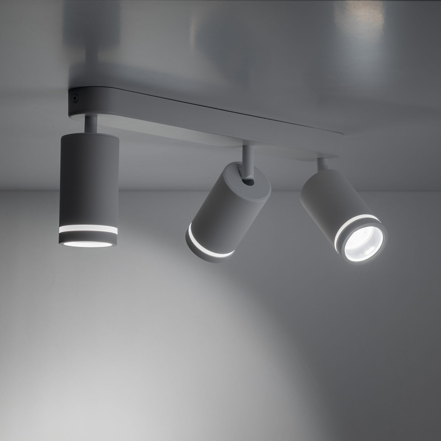 Projecteur de plafond blanc 55 cm de long métal GU10 3-flamme