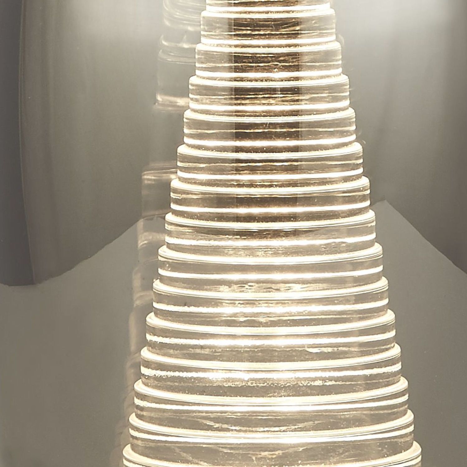 Lampe de table LED verre fumé H : 20,5 cm Ø 11,5 cm 3000 K