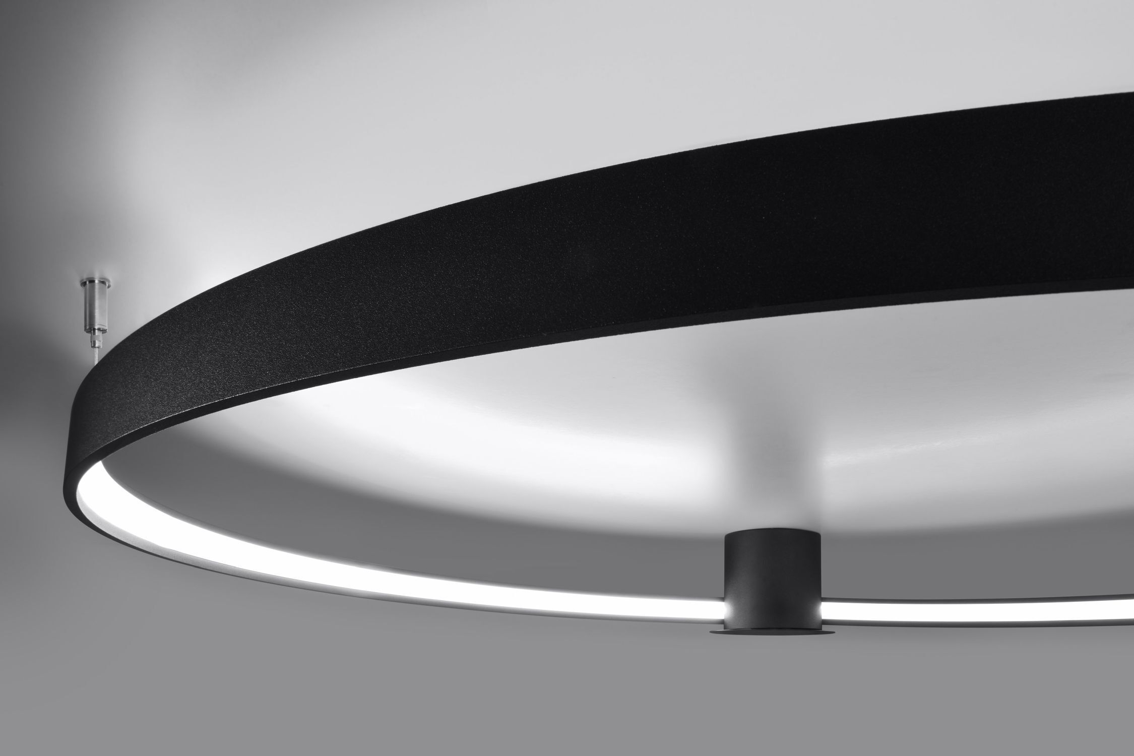 Plafonnier LED Noir Ø 78 cm Anneau 4000 K 5520 lm